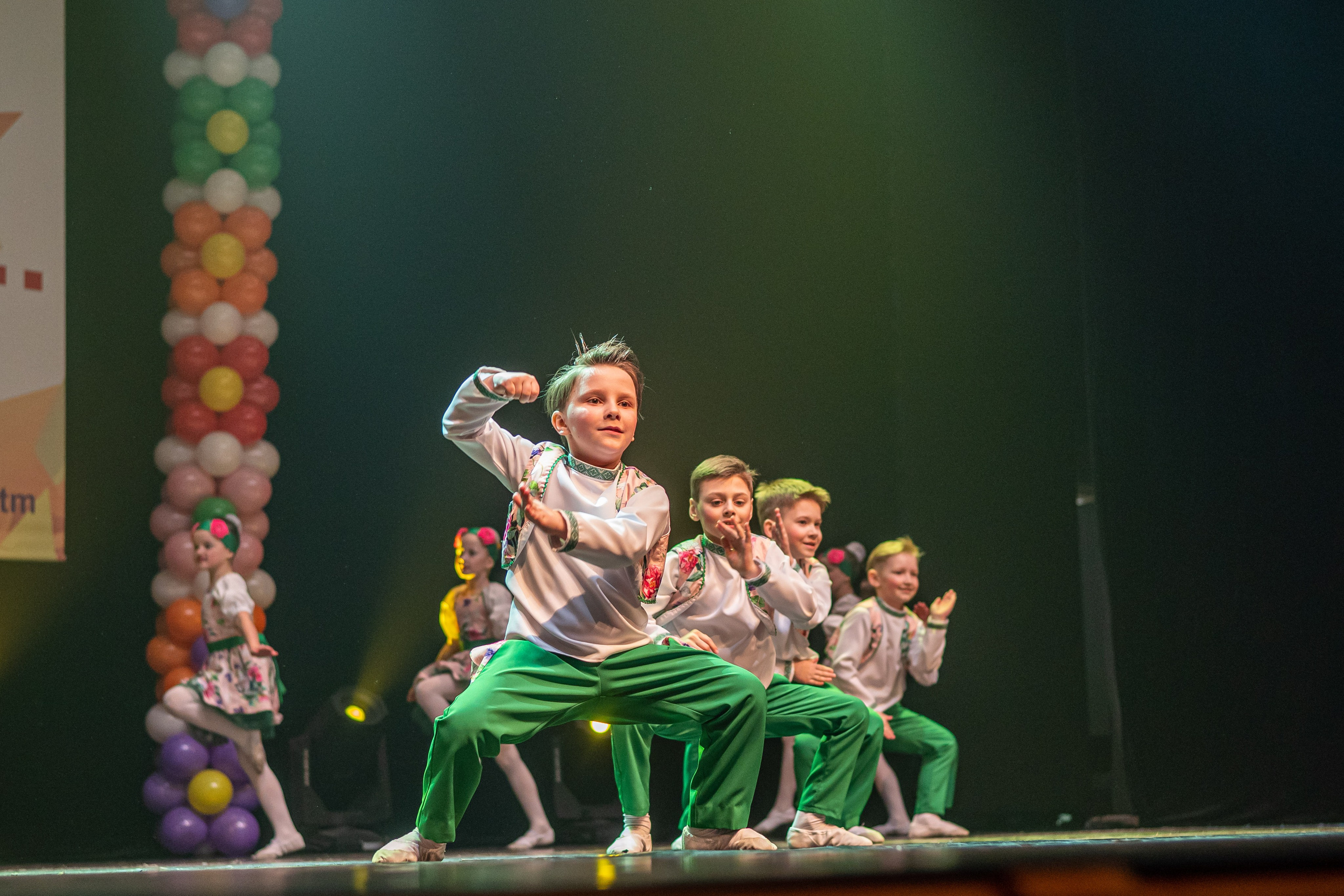 Фестиваль детских танцевальных коллективов. Профессиональный интерьерный и репортажный фотограф Минск и РБ. Максим Орлов