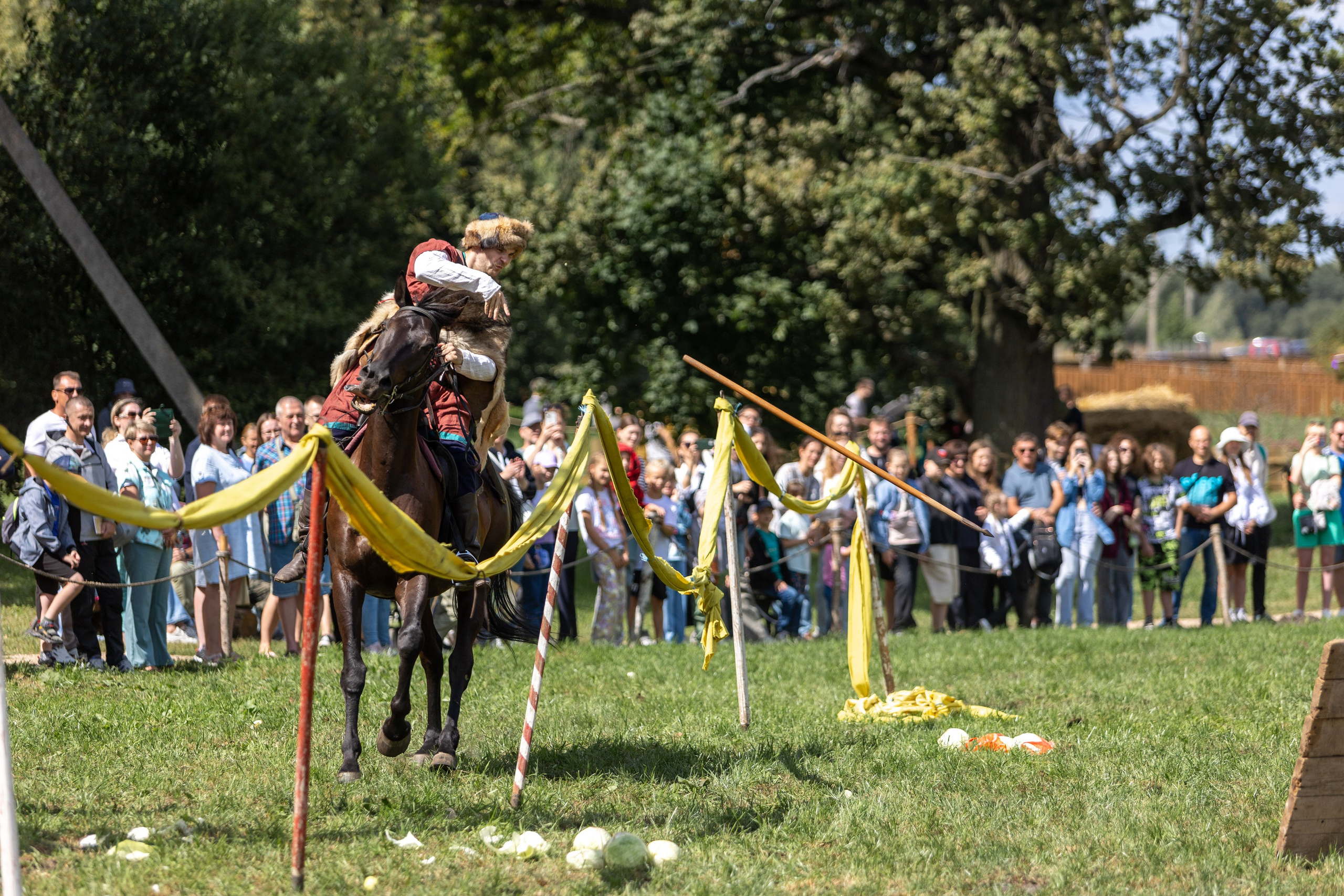 Ежегодный фестиваль средневековья в Дукоре. Профессиональный интерьерный и репортажный фотограф Минск и РБ. Максим Орлов