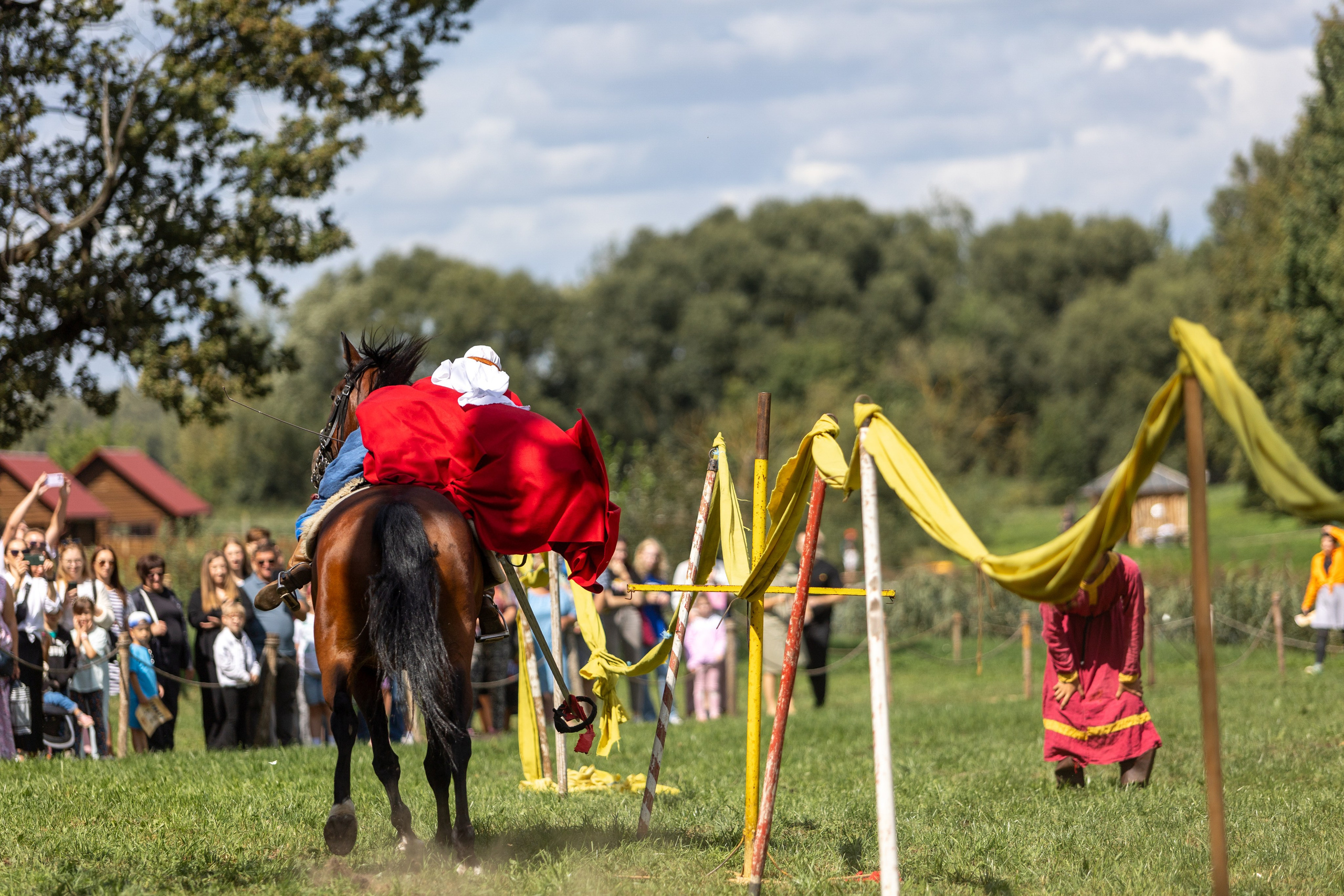 Ежегодный фестиваль средневековья в Дукоре. Профессиональный интерьерный и репортажный фотограф Минск и РБ. Максим Орлов