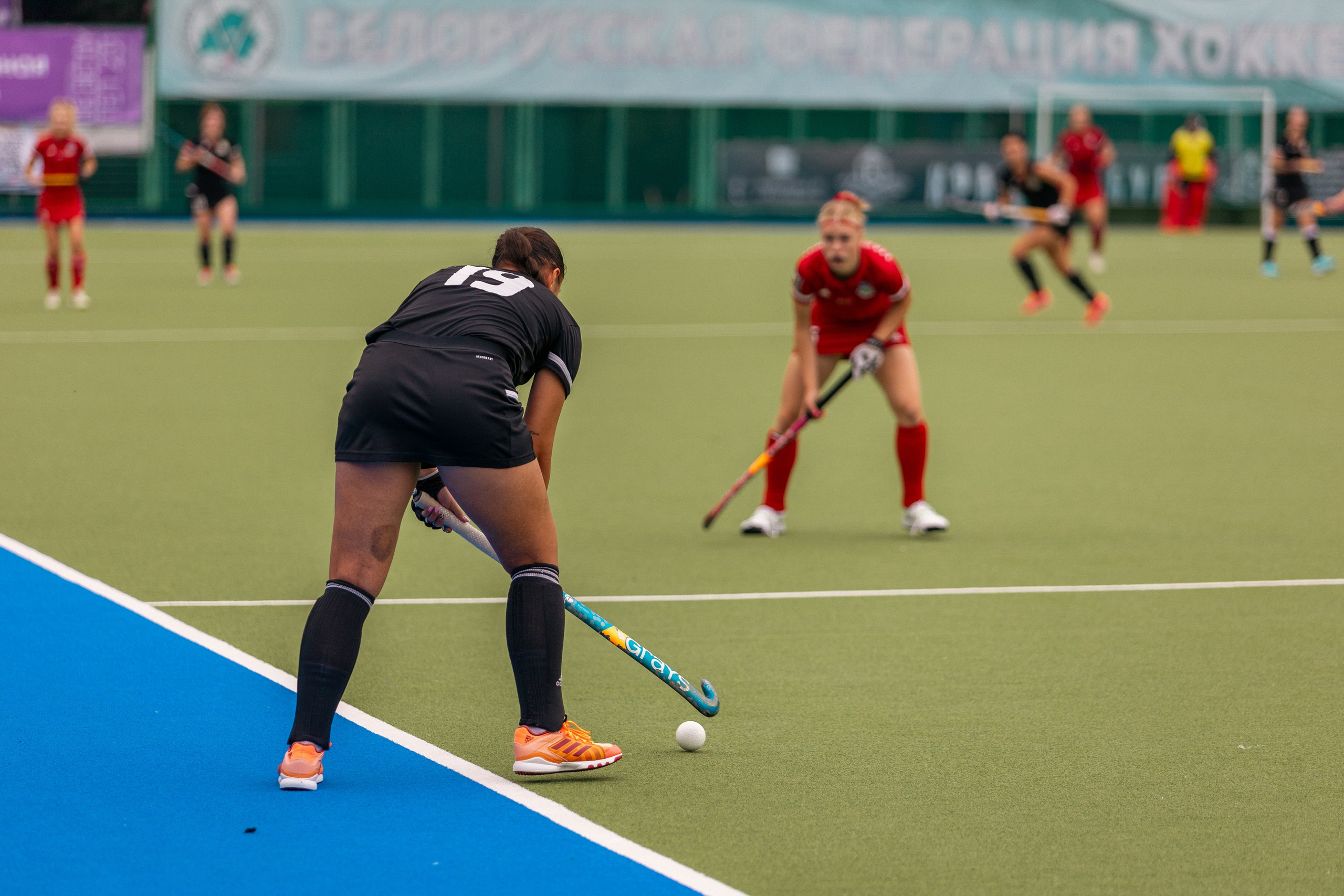 Хоккей на траве. Девушки. ХК Минск — ХК Виктория (Смолевичи) 10.06.2024. Профессиональный интерьерный и репортажный фотограф Минск и РБ. Максим Орлов