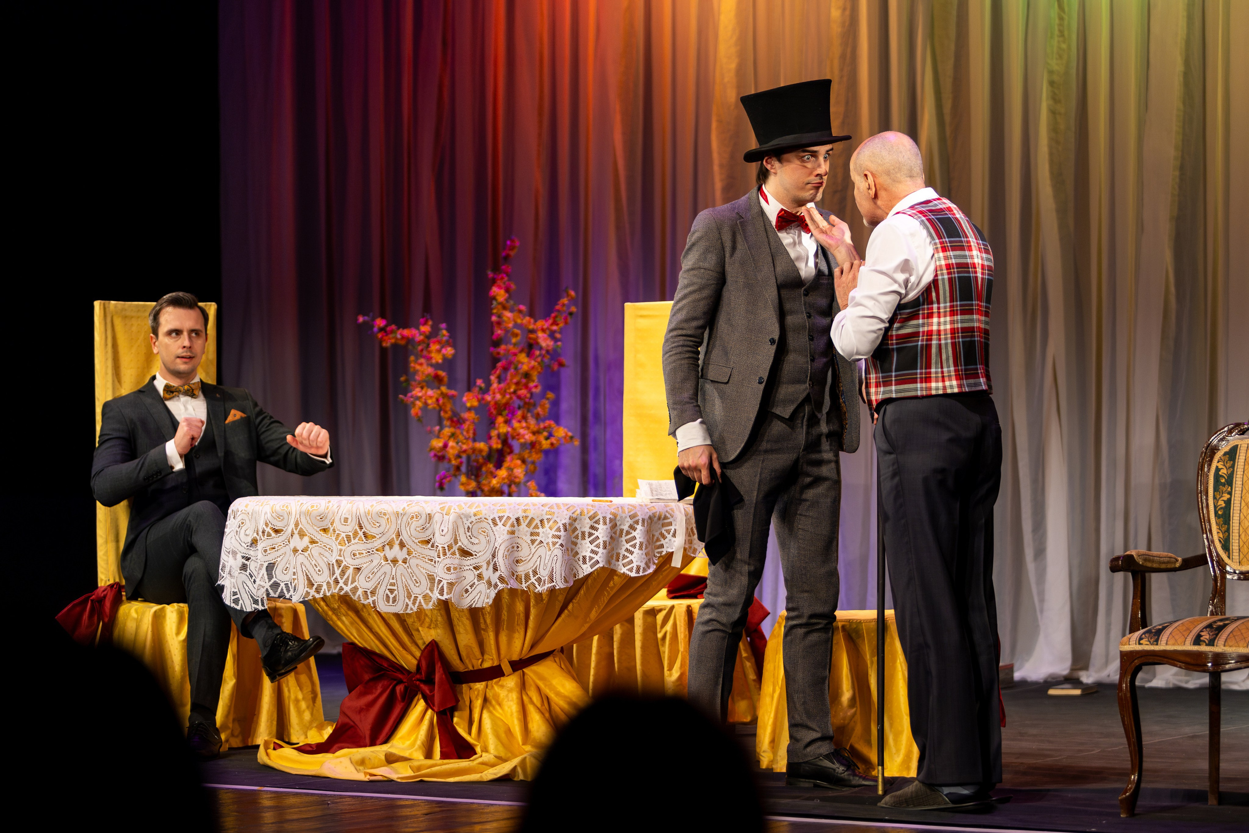 Новый театр «Как важно быть серьезным». Профессиональный интерьерный и репортажный фотограф Минск и РБ. Максим Орлов