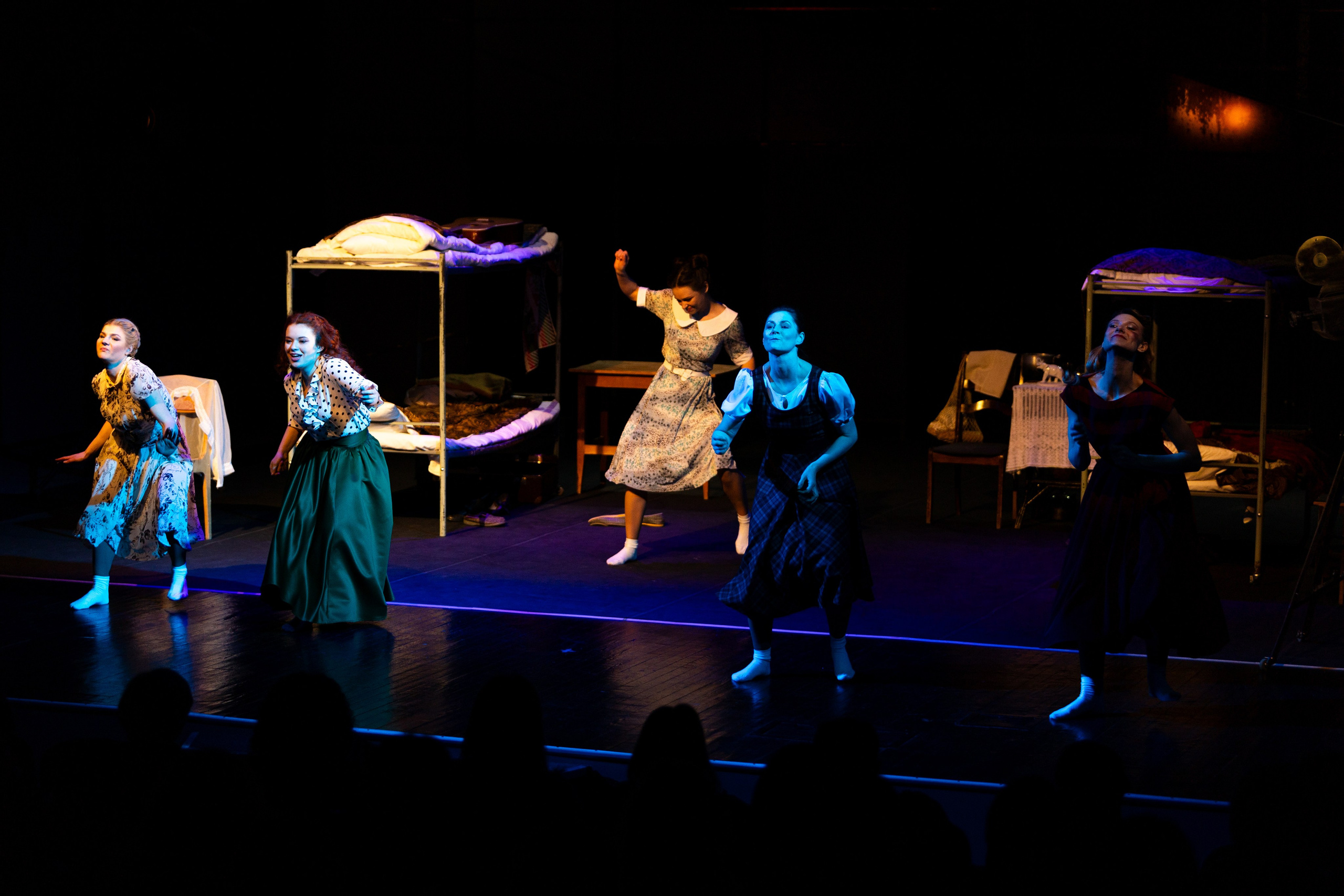 Новый театр «Фабричная девчонка». Профессиональный интерьерный и репортажный фотограф Минск и РБ. Максим Орлов