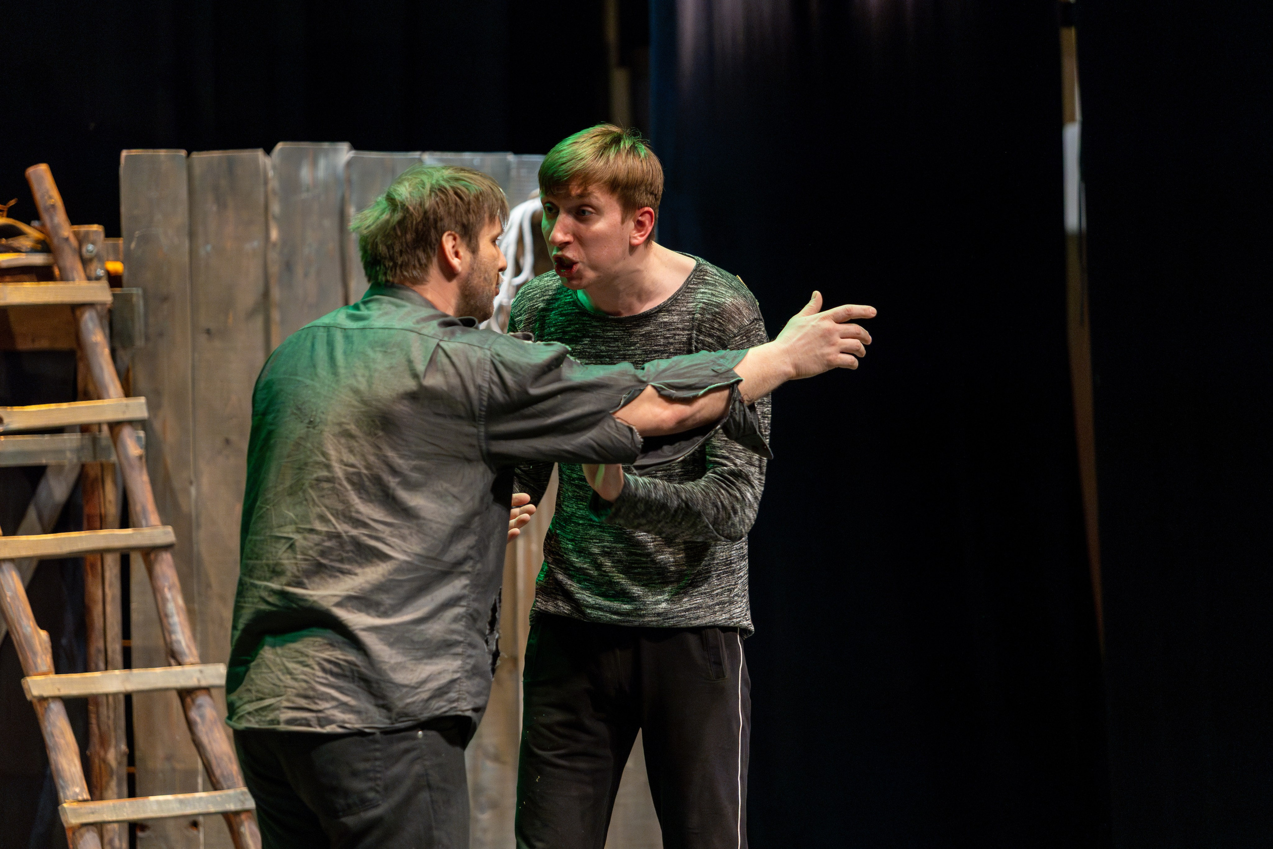 Театр белорусской армии «Очень простая история». Профессиональный интерьерный и репортажный фотограф Минск и РБ. Максим Орлов