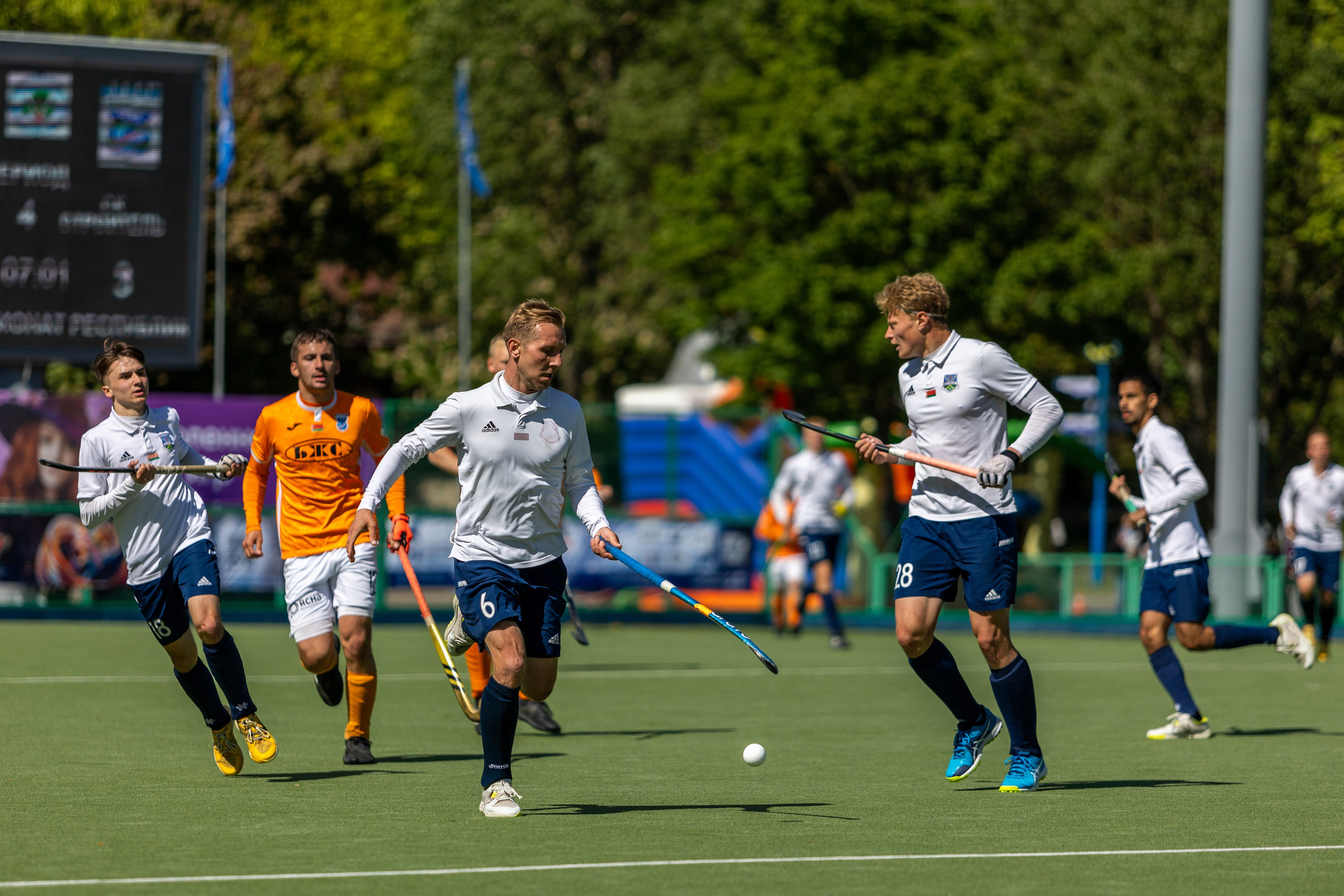 Хоккей на траве. ХК Минск — СК Строитель 12.05.2024. Профессиональный интерьерный и репортажный фотограф Минск и РБ. Максим Орлов
