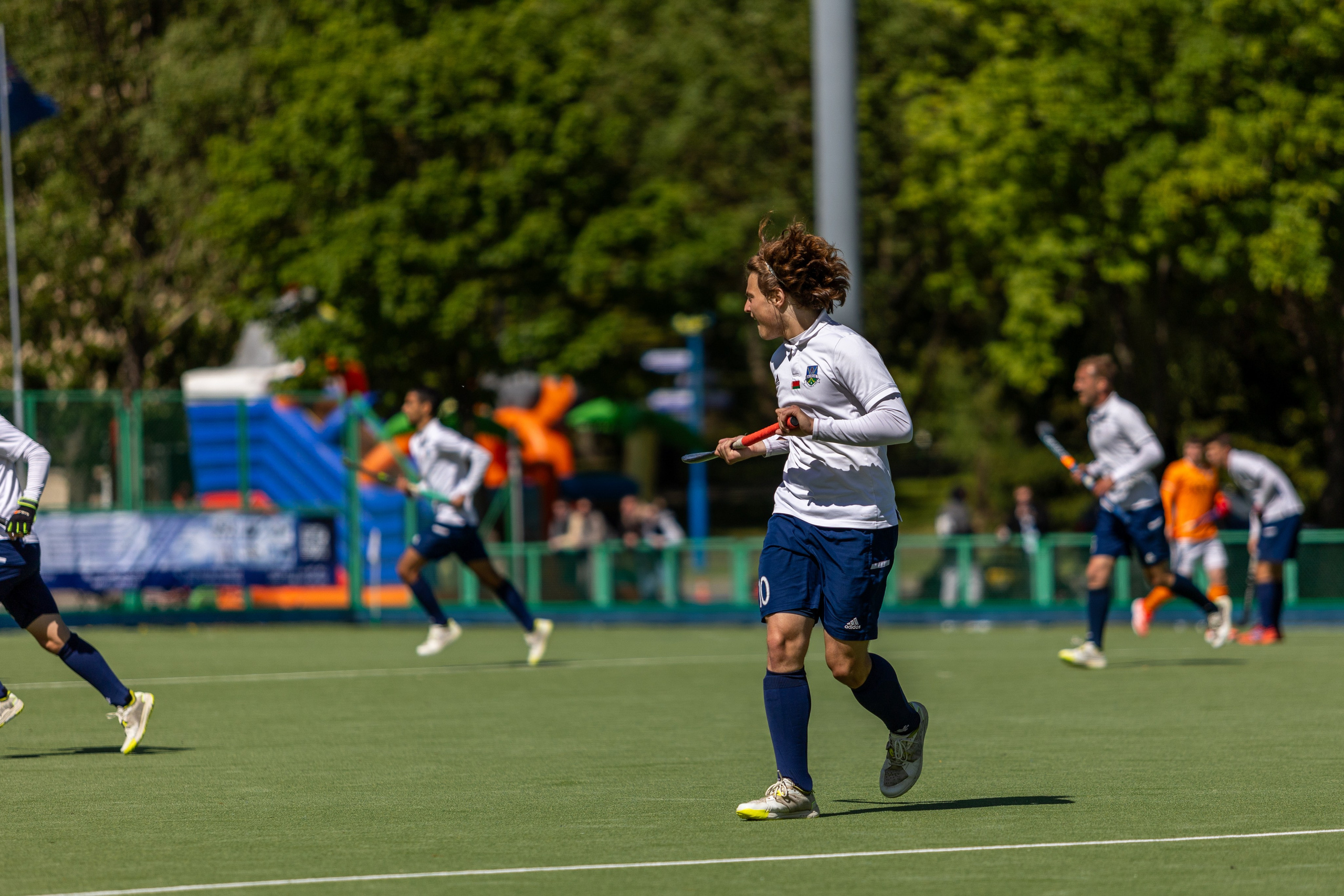 Хоккей на траве. ХК Минск — СК Строитель 12.05.2024. Профессиональный интерьерный и репортажный фотограф Минск и РБ. Максим Орлов