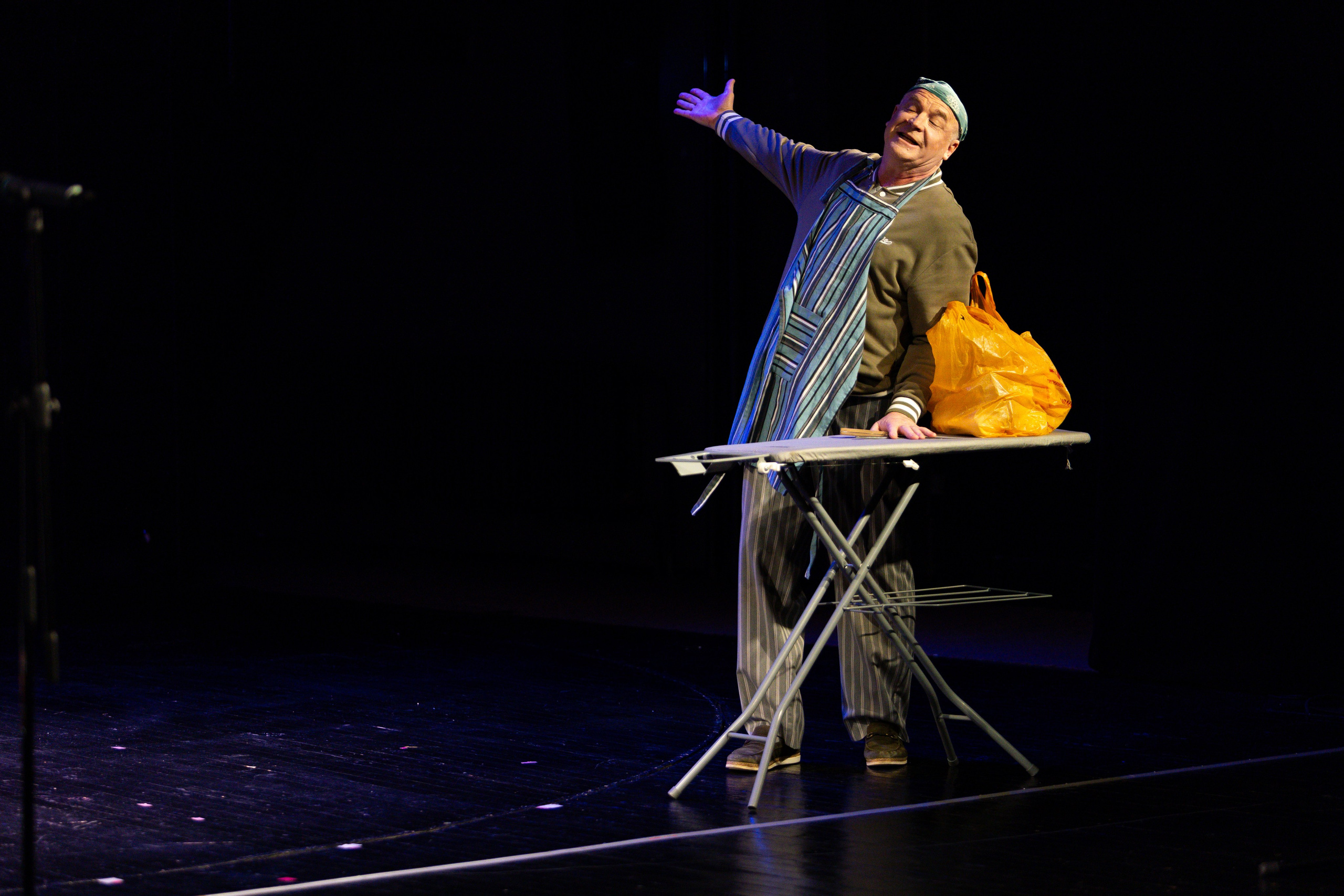 Новый театр «Нобелевская неделя». Профессиональный интерьерный и репортажный фотограф Минск и РБ. Максим Орлов