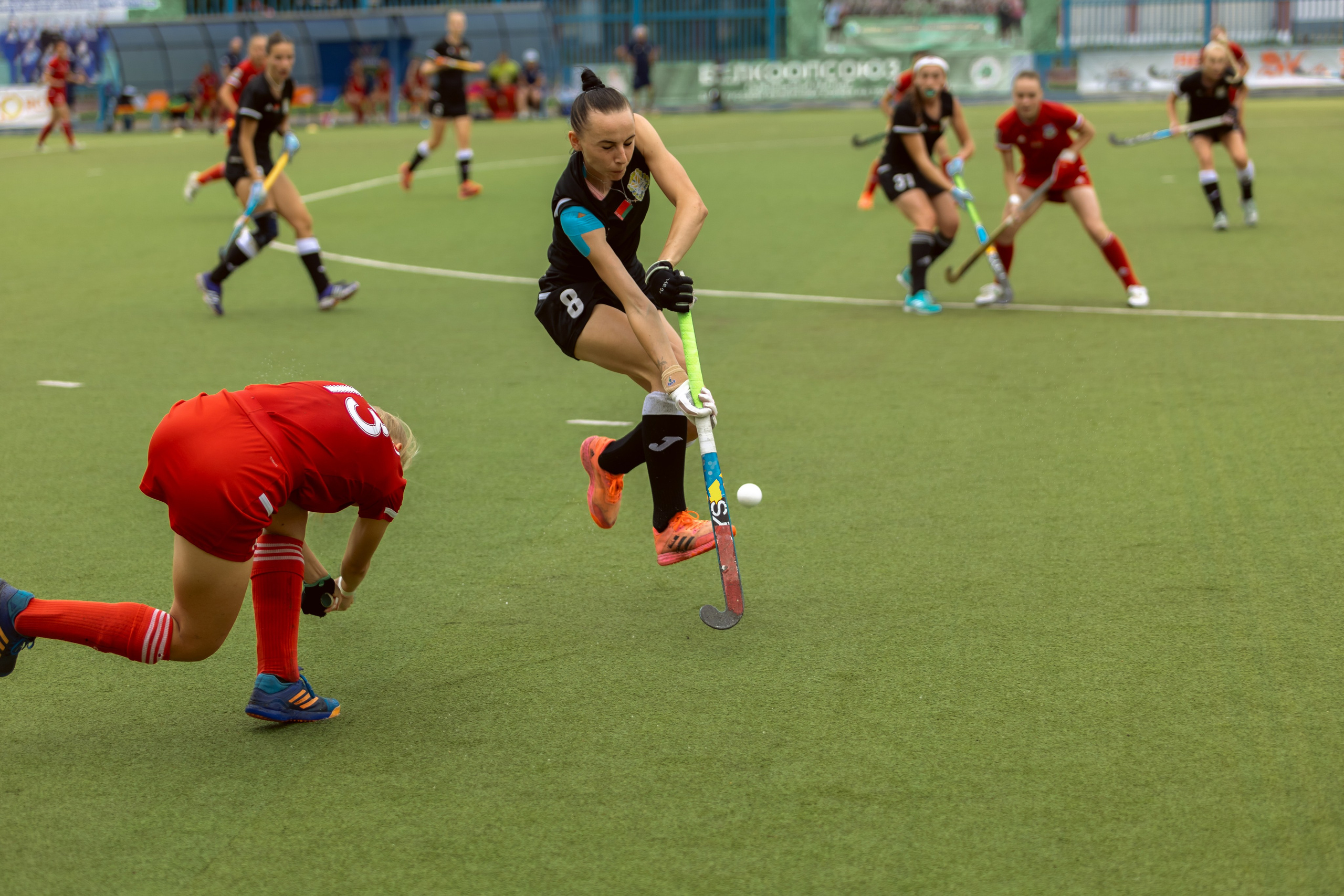 Хоккей на траве. Девушки. Минск — Виктория. 16.06.2024. Профессиональный интерьерный и репортажный фотограф Минск и РБ. Максим Орлов