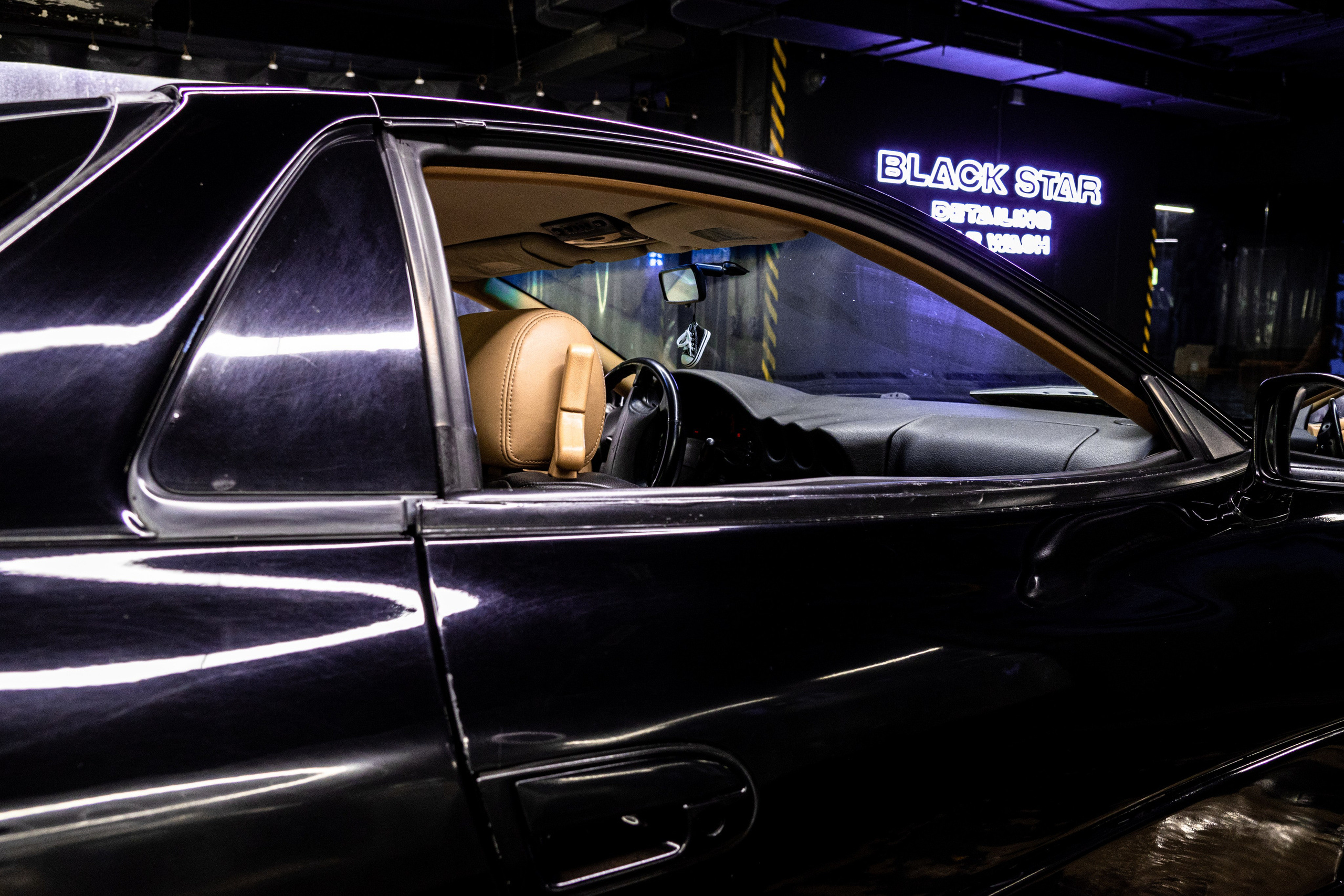 Митсубиси 3000GT. Профессиональный интерьерный и репортажный фотограф Минск и РБ. Максим Орлов