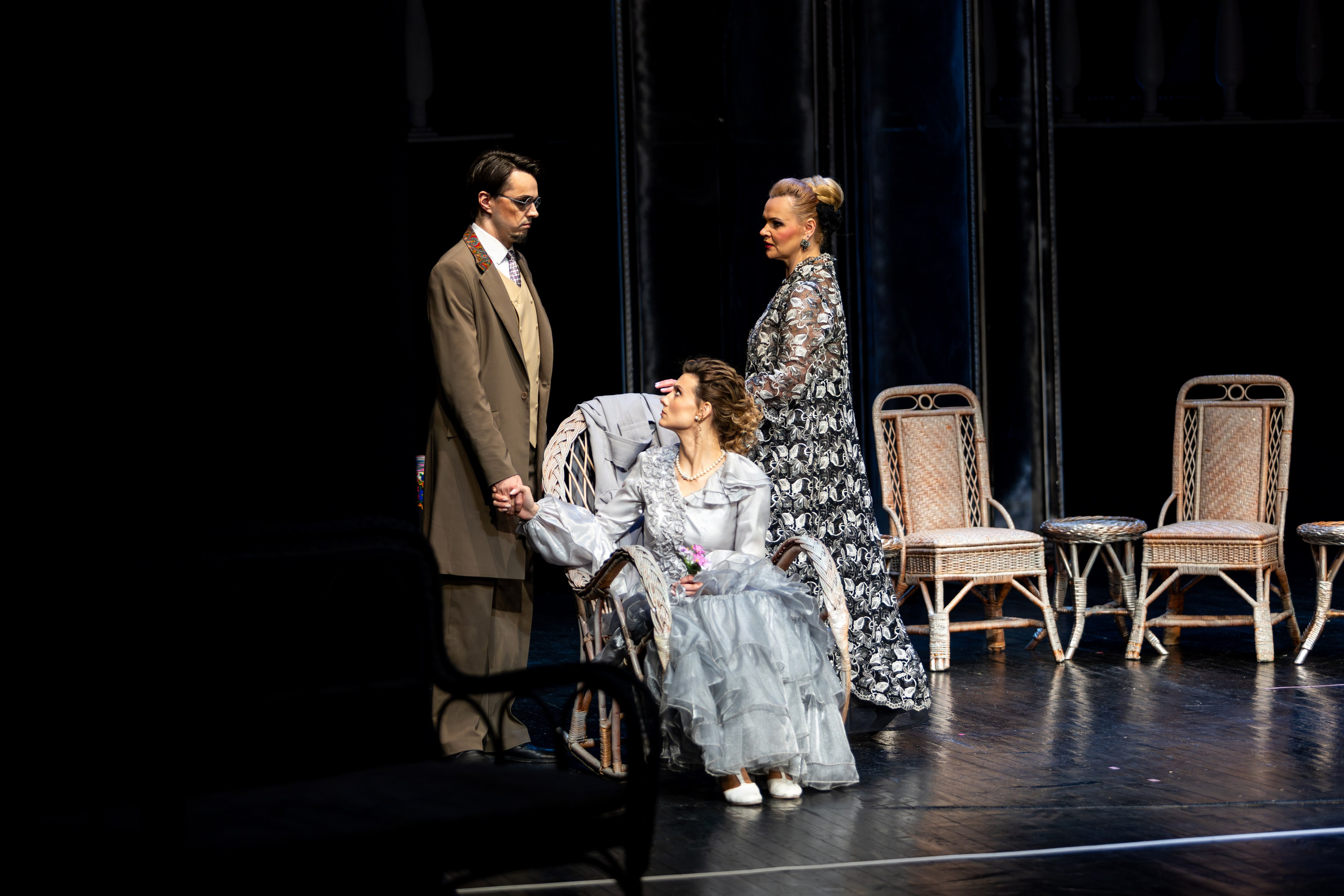 Новый театр «Я вещь». Профессиональный интерьерный и репортажный фотограф Минск и РБ. Максим Орлов