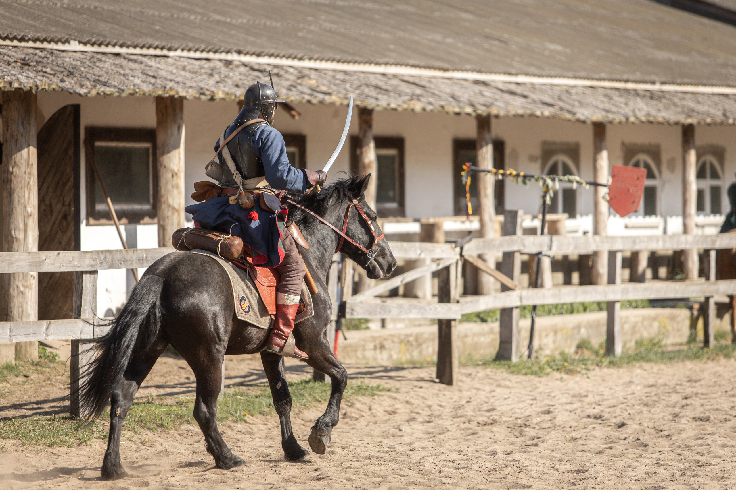 Золотая Шпора. Огнем и Мечем. День первый. Рыцарский турнир. Профессиональный интерьерный и репортажный фотограф Минск и РБ. Максим Орлов