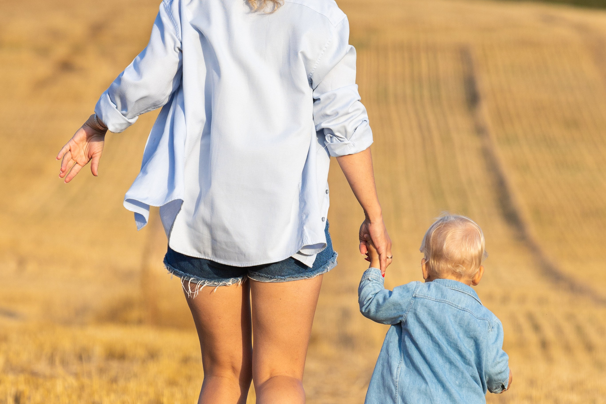 Семейная фотосъемка Кристины с сыном Костей. Профессиональный интерьерный и репортажный фотограф Минск и РБ. Максим Орлов