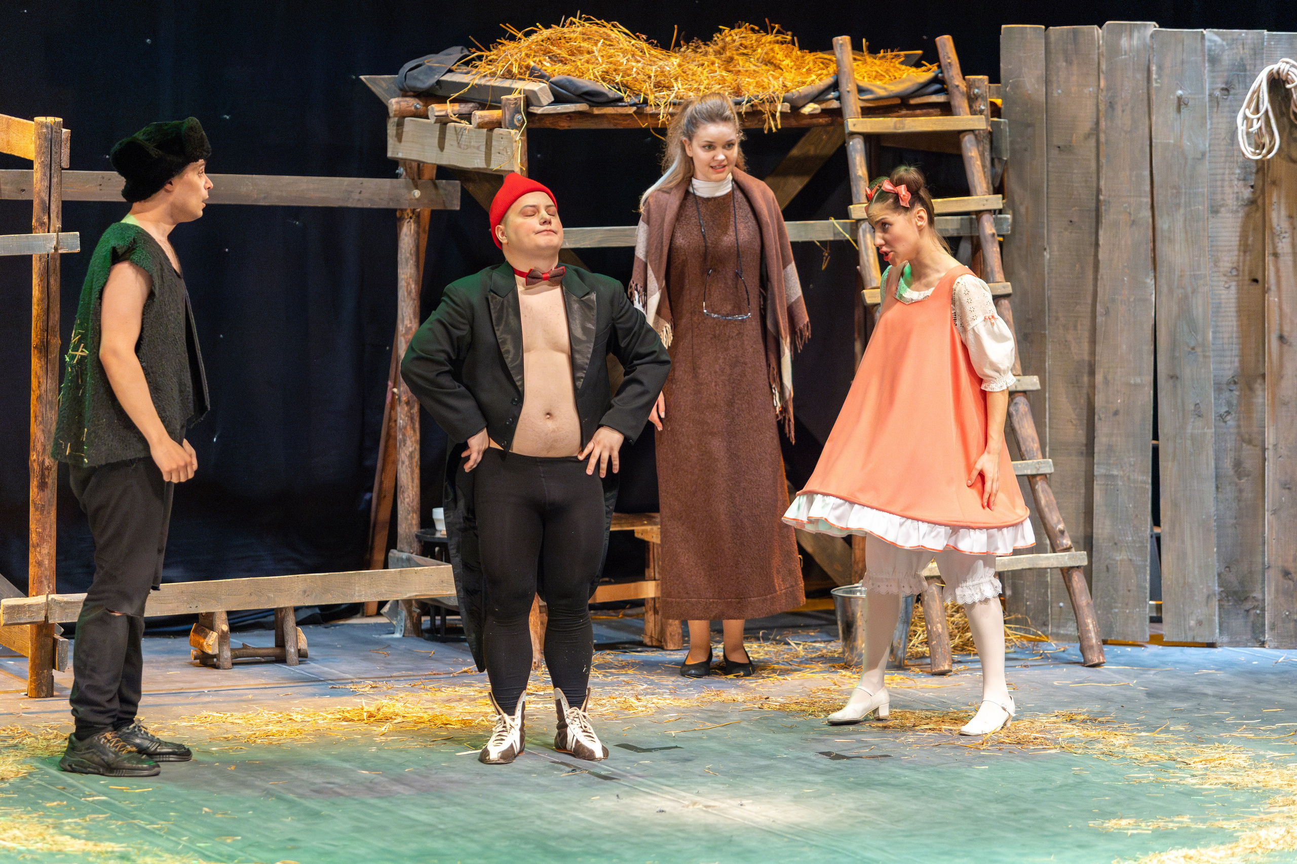 Театр белорусской армии «Очень простая история». Профессиональный интерьерный и репортажный фотограф Минск и РБ. Максим Орлов