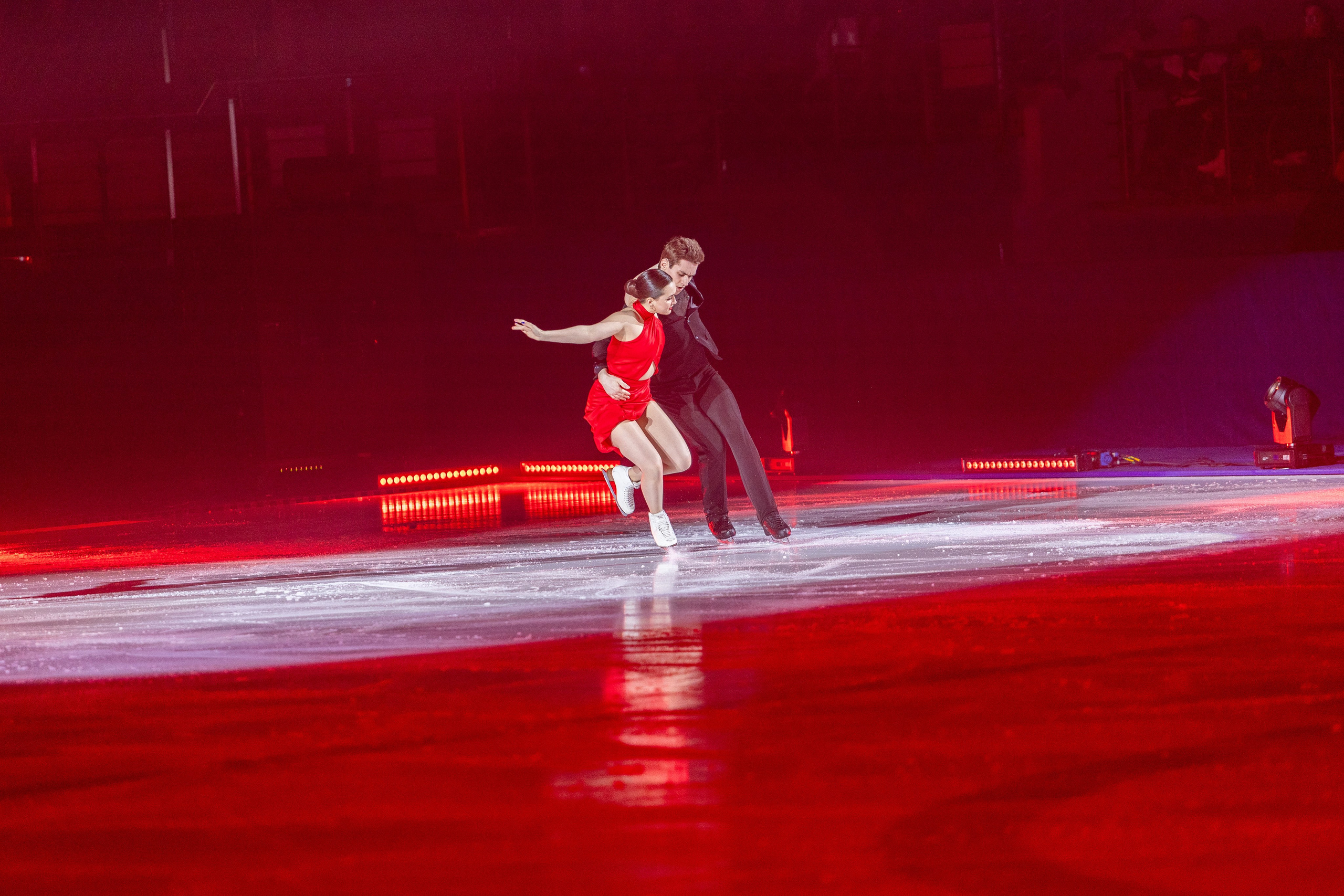 Ледовое шоу Ильи Авербуха 30.03.2024. Профессиональный интерьерный и репортажный фотограф Минск и РБ. Максим Орлов