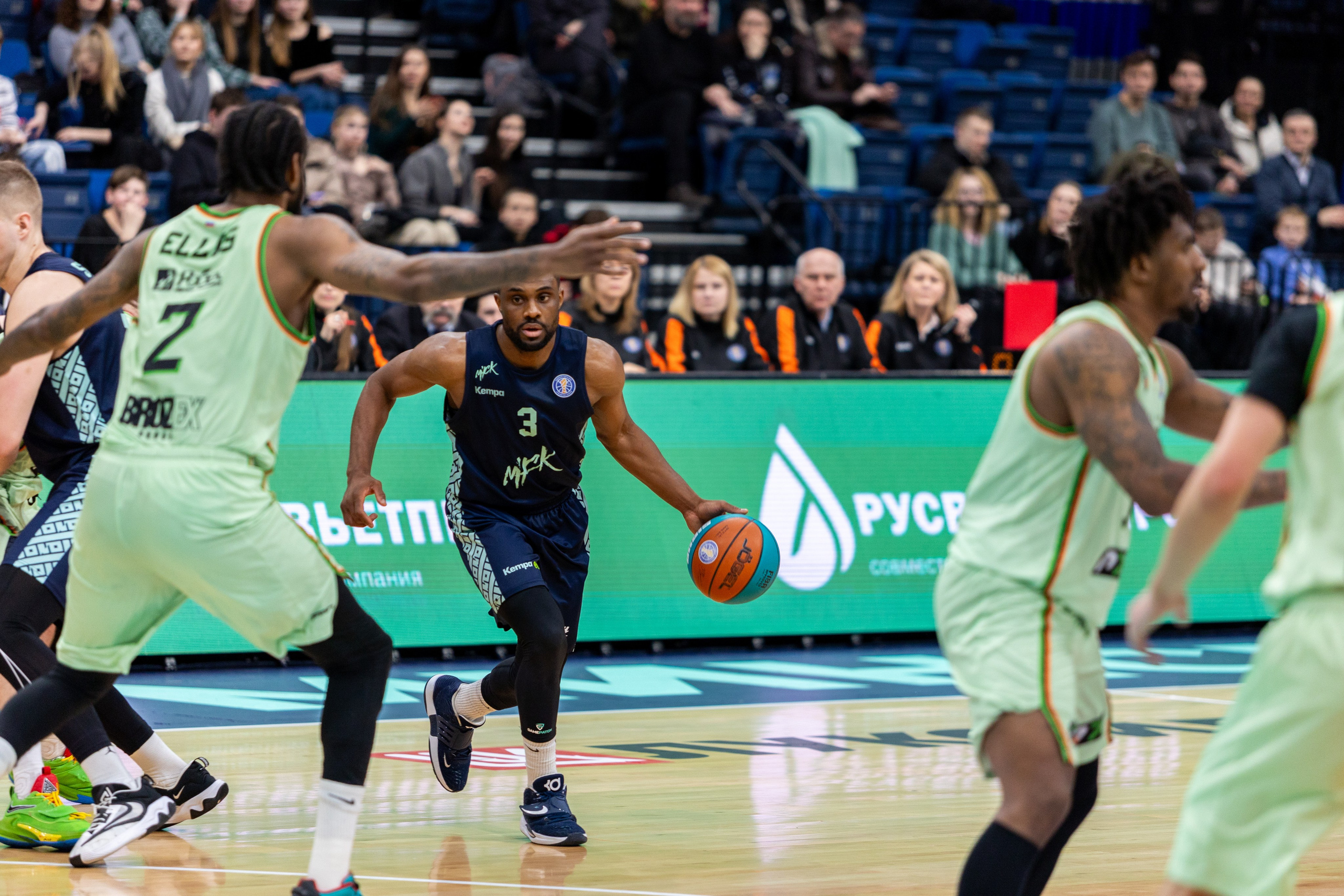 Баскетбол. Лучшие кадры. Минск — Уралмаш 13.02.2024. Профессиональный интерьерный и репортажный фотограф Минск и РБ. Максим Орлов