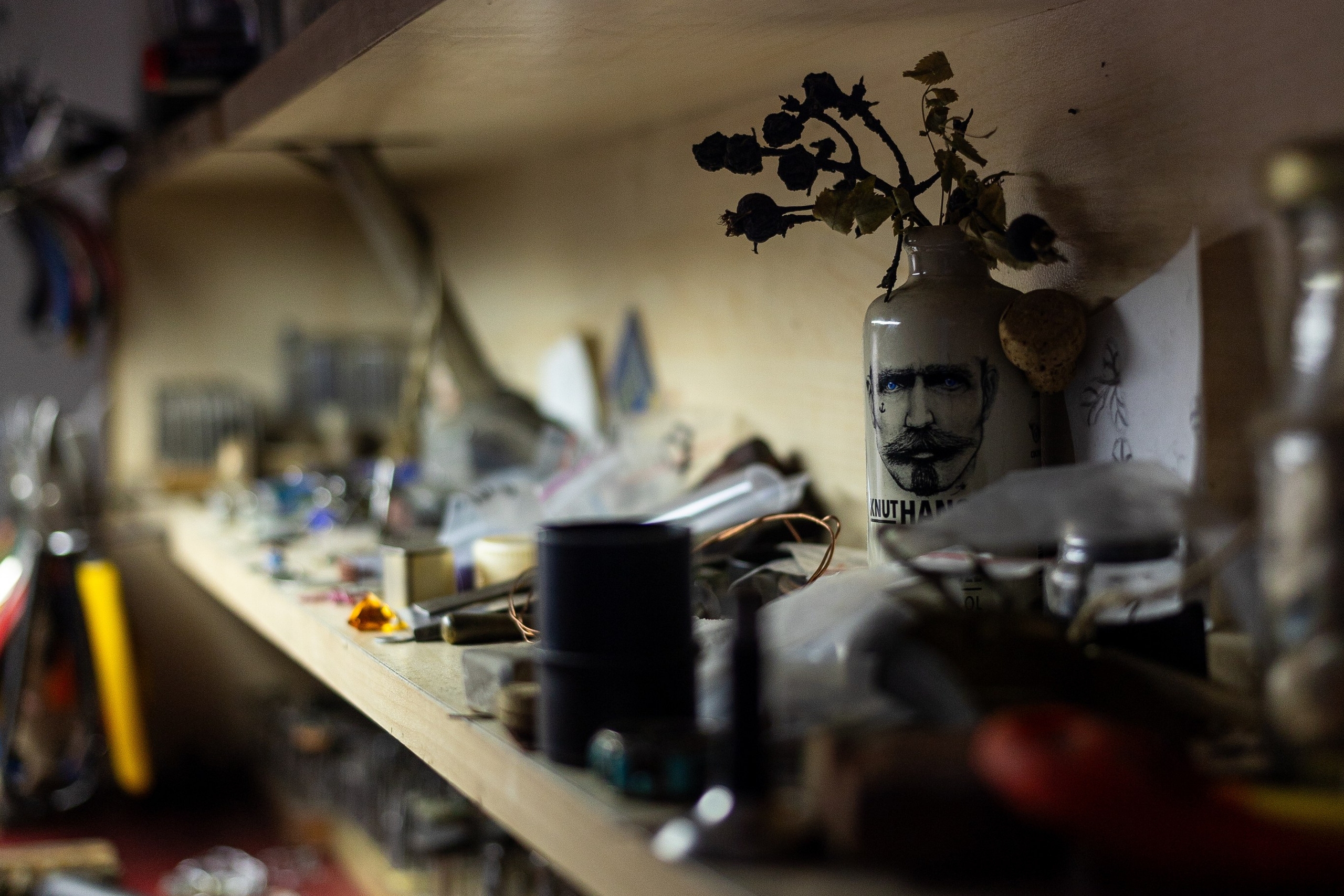 В ювелирной мастерской Артура Николаевича. Профессиональный интерьерный и репортажный фотограф Минск и РБ. Максим Орлов