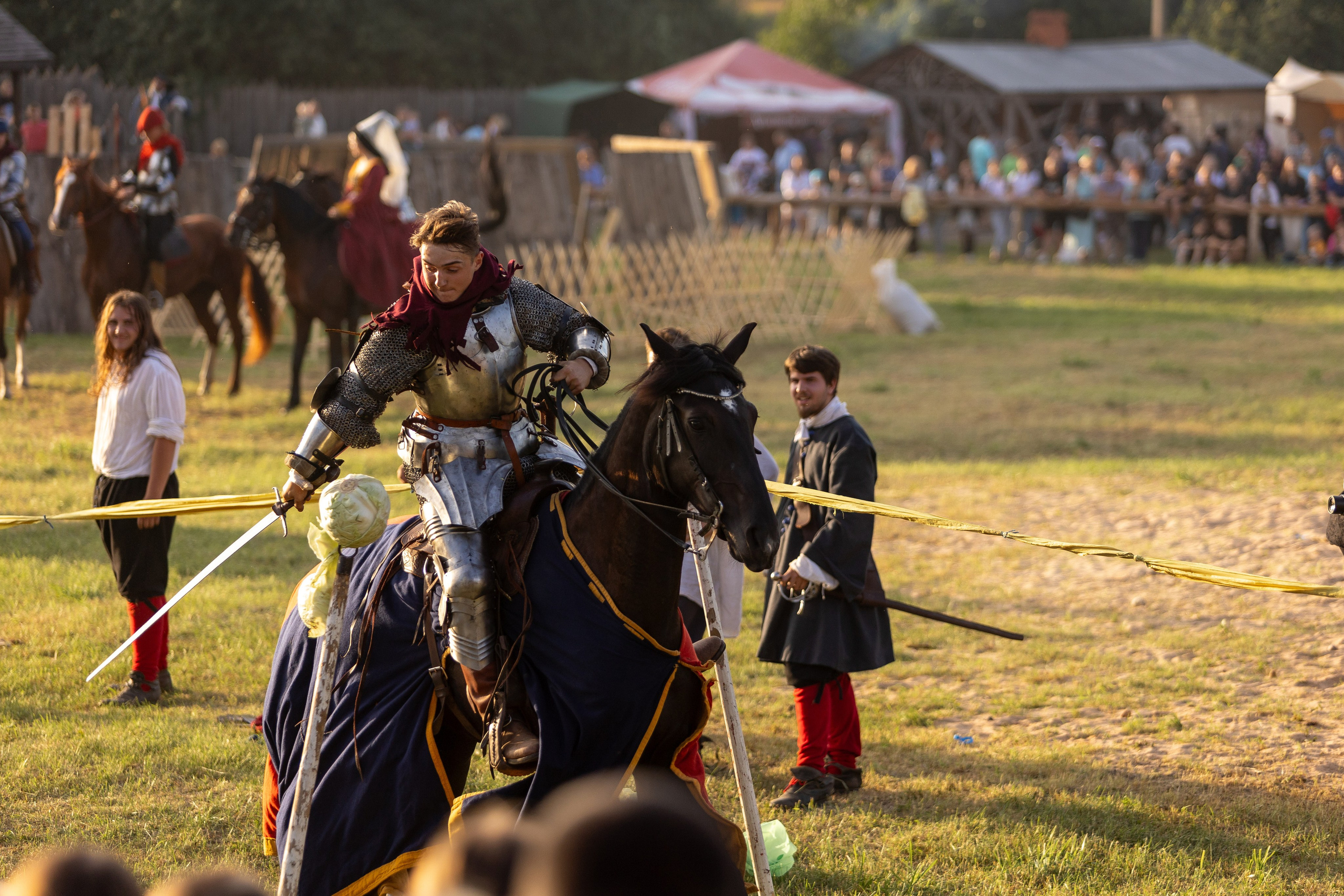 Рыцарский фест. Мстиславль. Профессиональный интерьерный и репортажный фотограф Минск и РБ. Максим Орлов