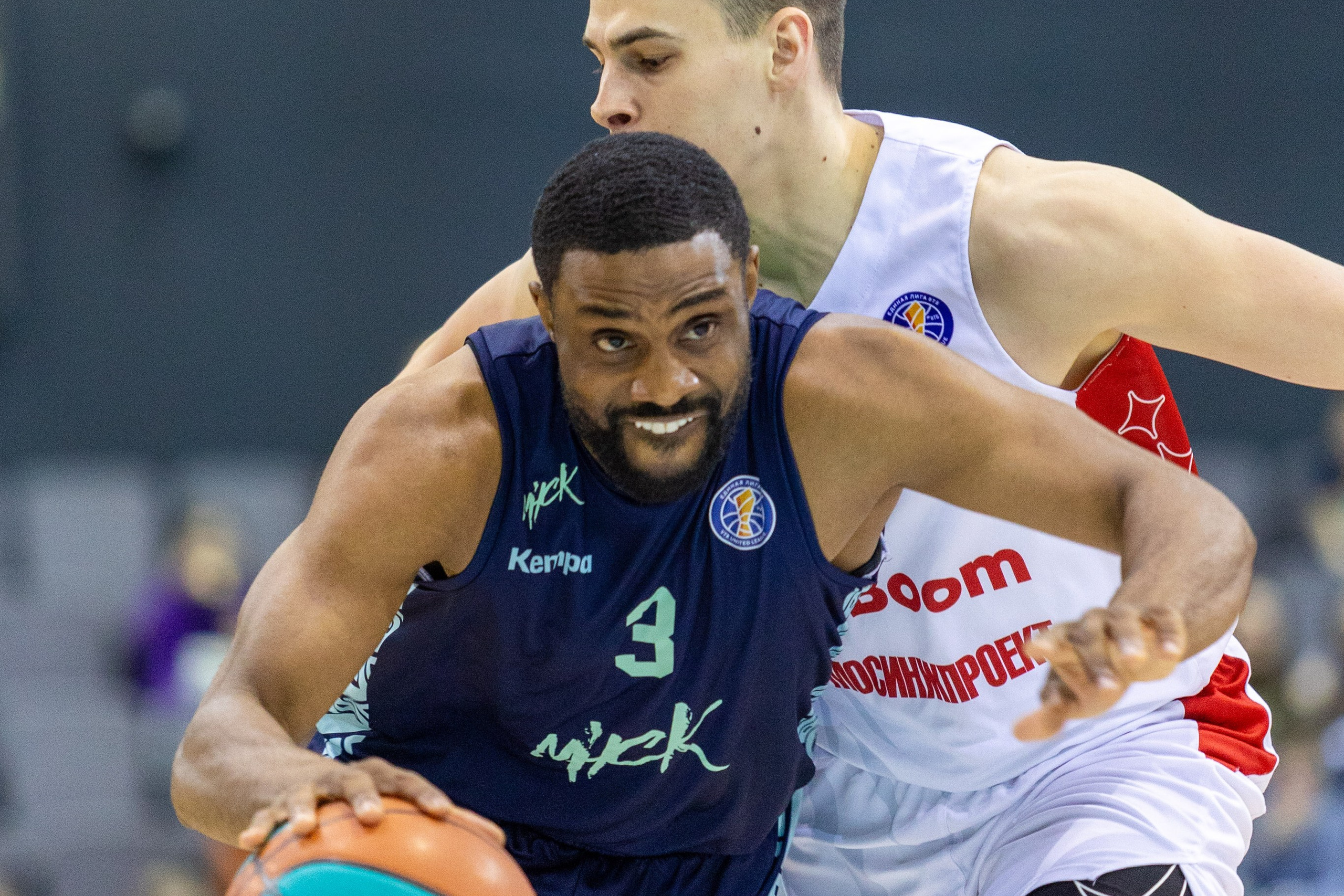 Баскетбол. Минск — MBA. 09.03.2024. Профессиональный интерьерный и репортажный фотограф Минск и РБ. Максим Орлов