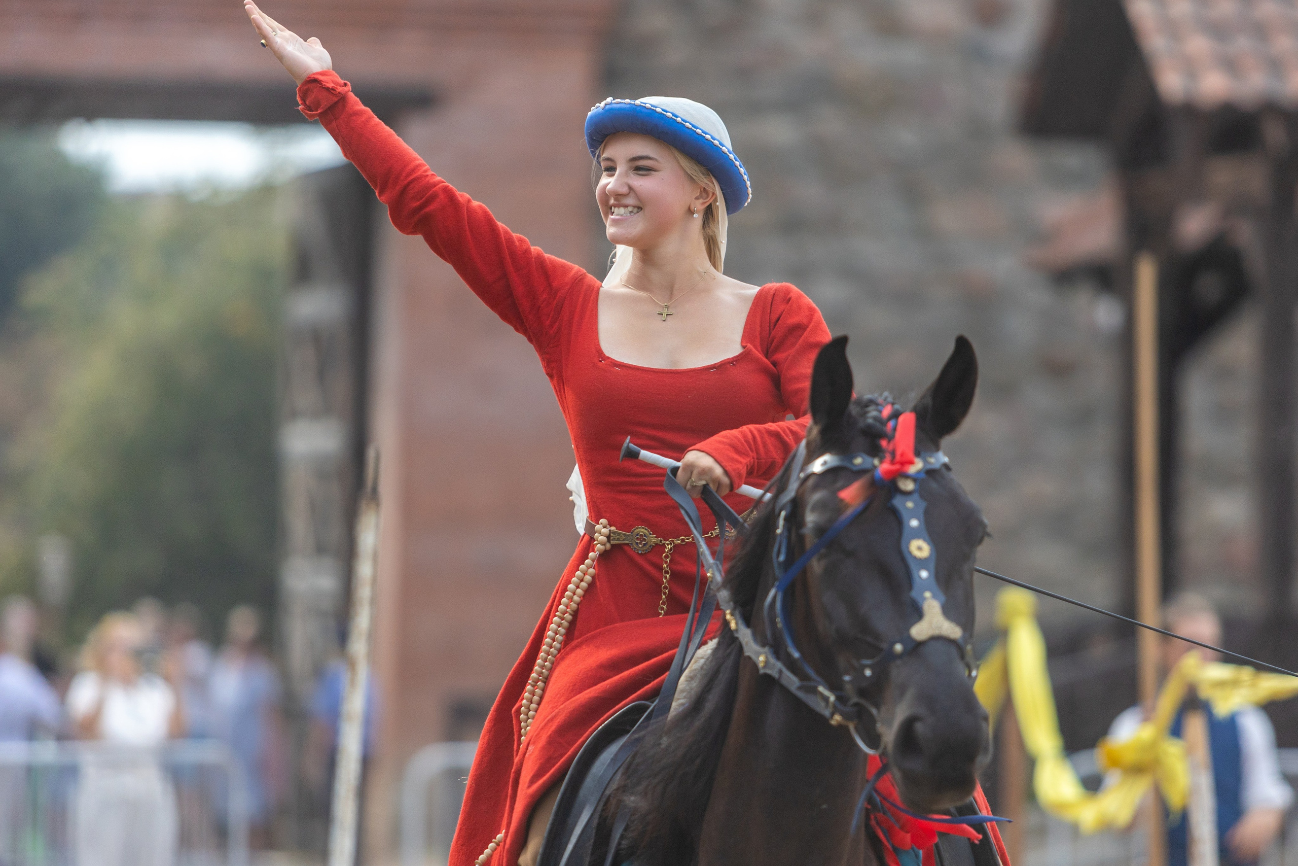 Выступление «Золотой шпоры» на празднике города Лиды. Профессиональный интерьерный и репортажный фотограф Минск и РБ. Максим Орлов