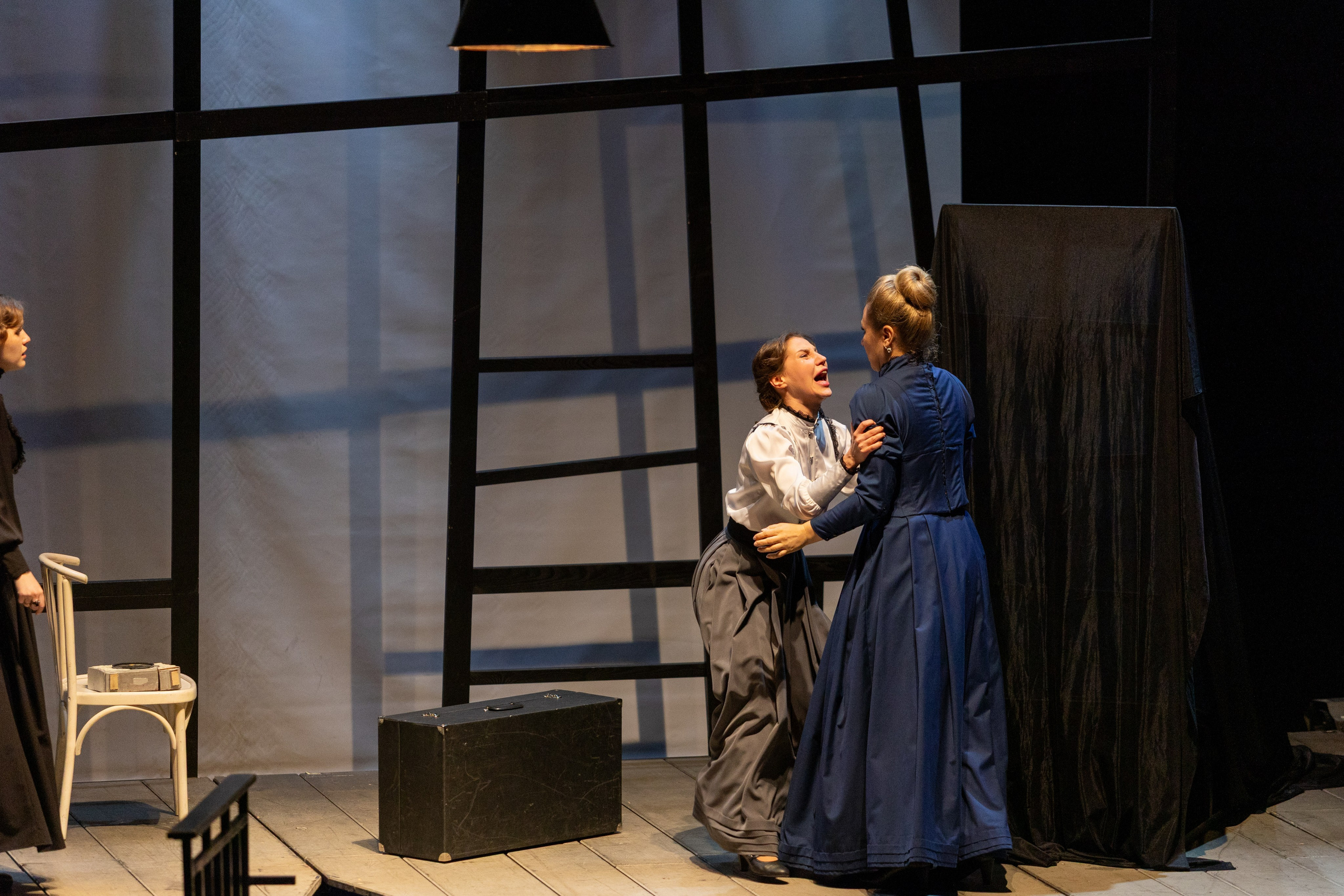 Театр белорусской армии «Три сестры». Профессиональный интерьерный и репортажный фотограф Минск и РБ. Максим Орлов