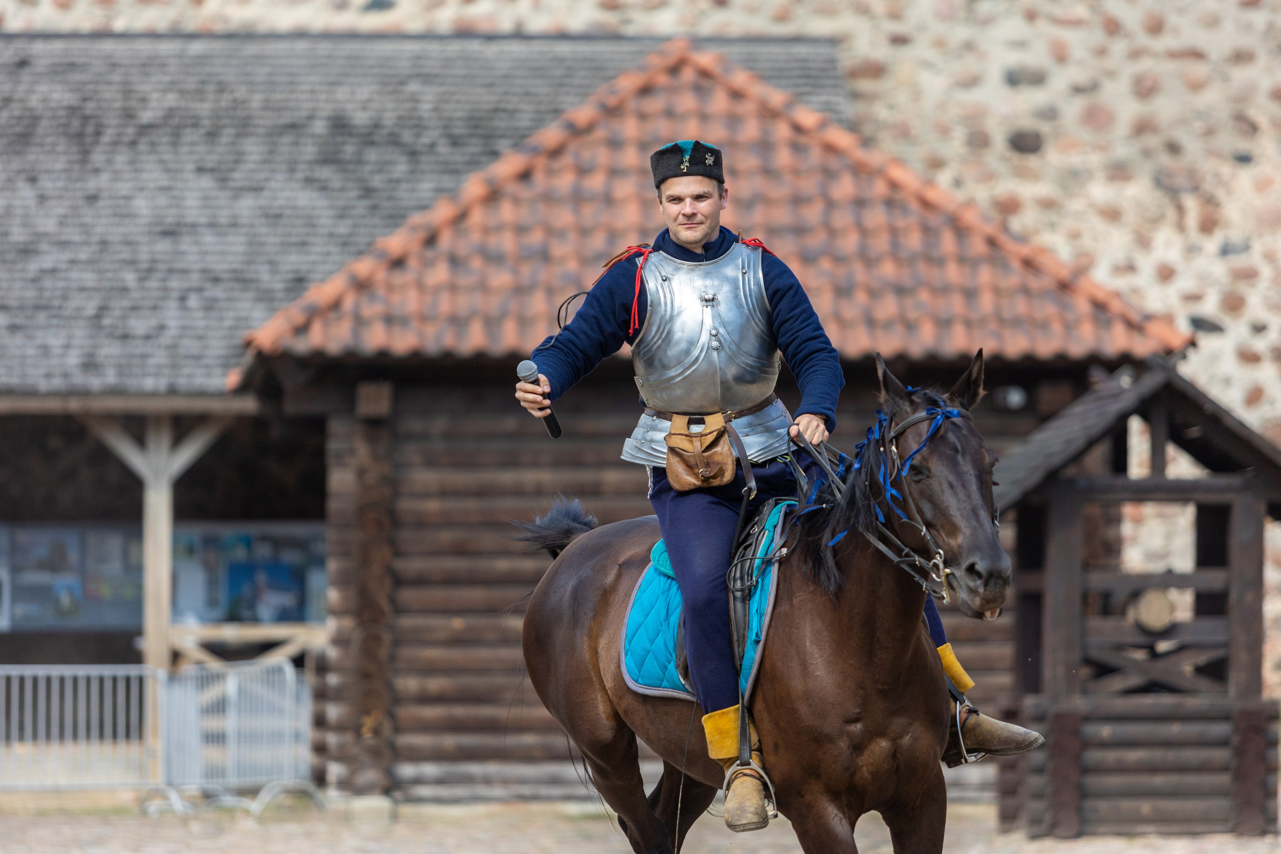 Выступление «Золотой шпоры» на празднике города Лиды. Профессиональный интерьерный и репортажный фотограф Минск и РБ. Максим Орлов