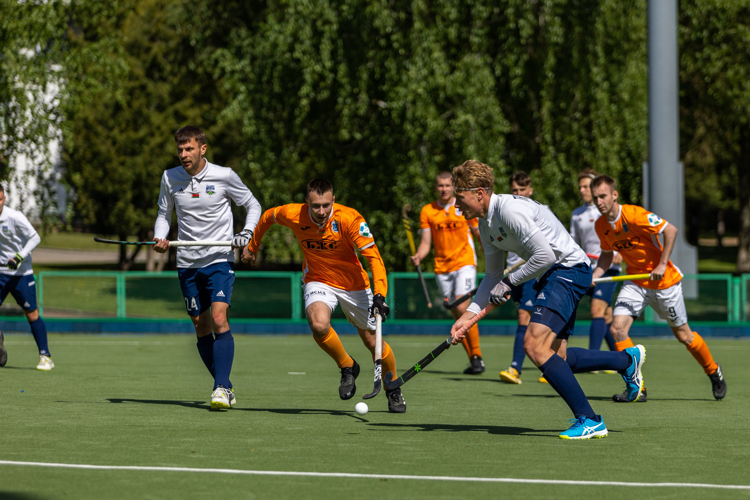 Хоккей на траве. ХК Минск — СК Строитель 12.05.2024. Профессиональный интерьерный и репортажный фотограф Минск и РБ. Максим Орлов