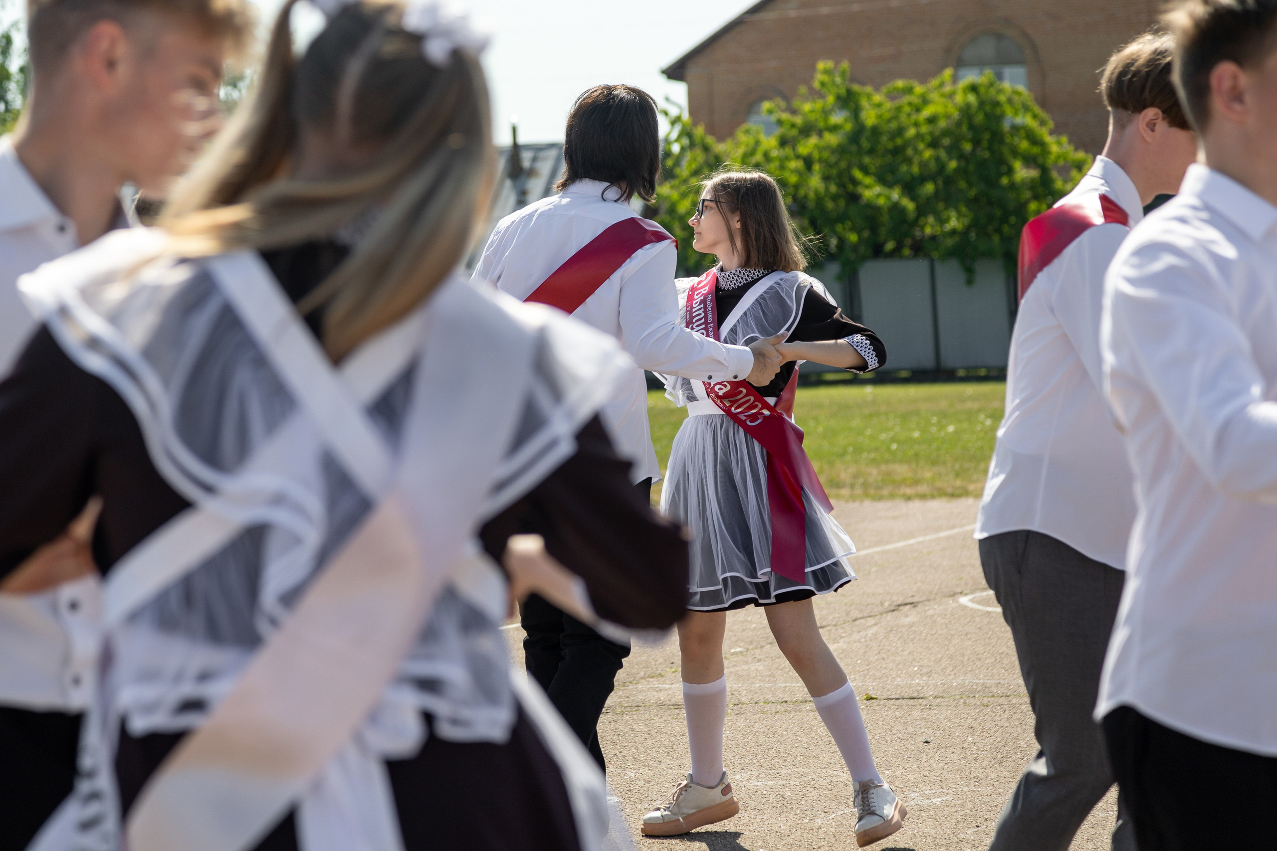 Выпускной в Жодино 2023. Профессиональный интерьерный и репортажный фотограф Минск и РБ. Максим Орлов