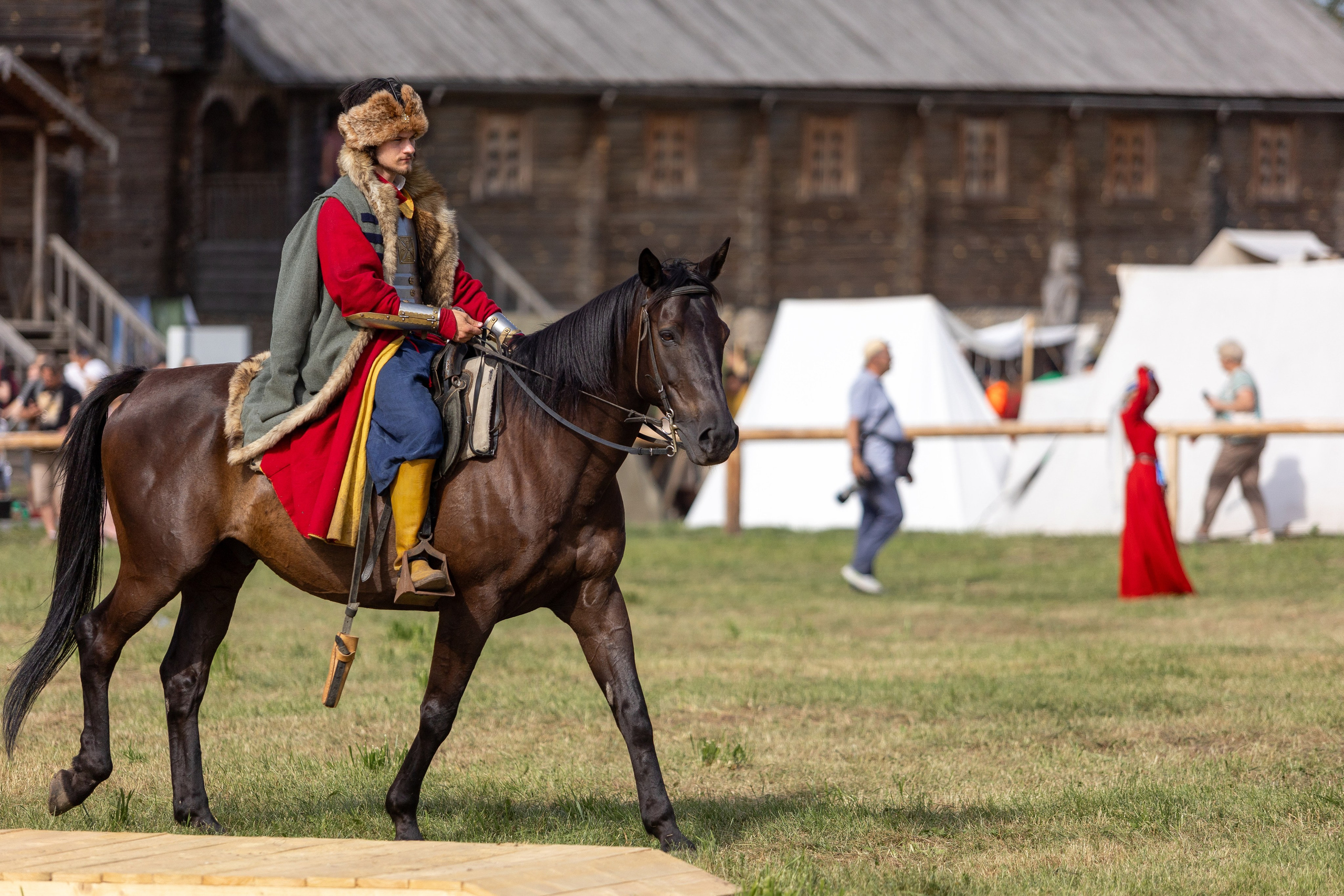 Рыцарский фест. Мстиславль. Профессиональный интерьерный и репортажный фотограф Минск и РБ. Максим Орлов