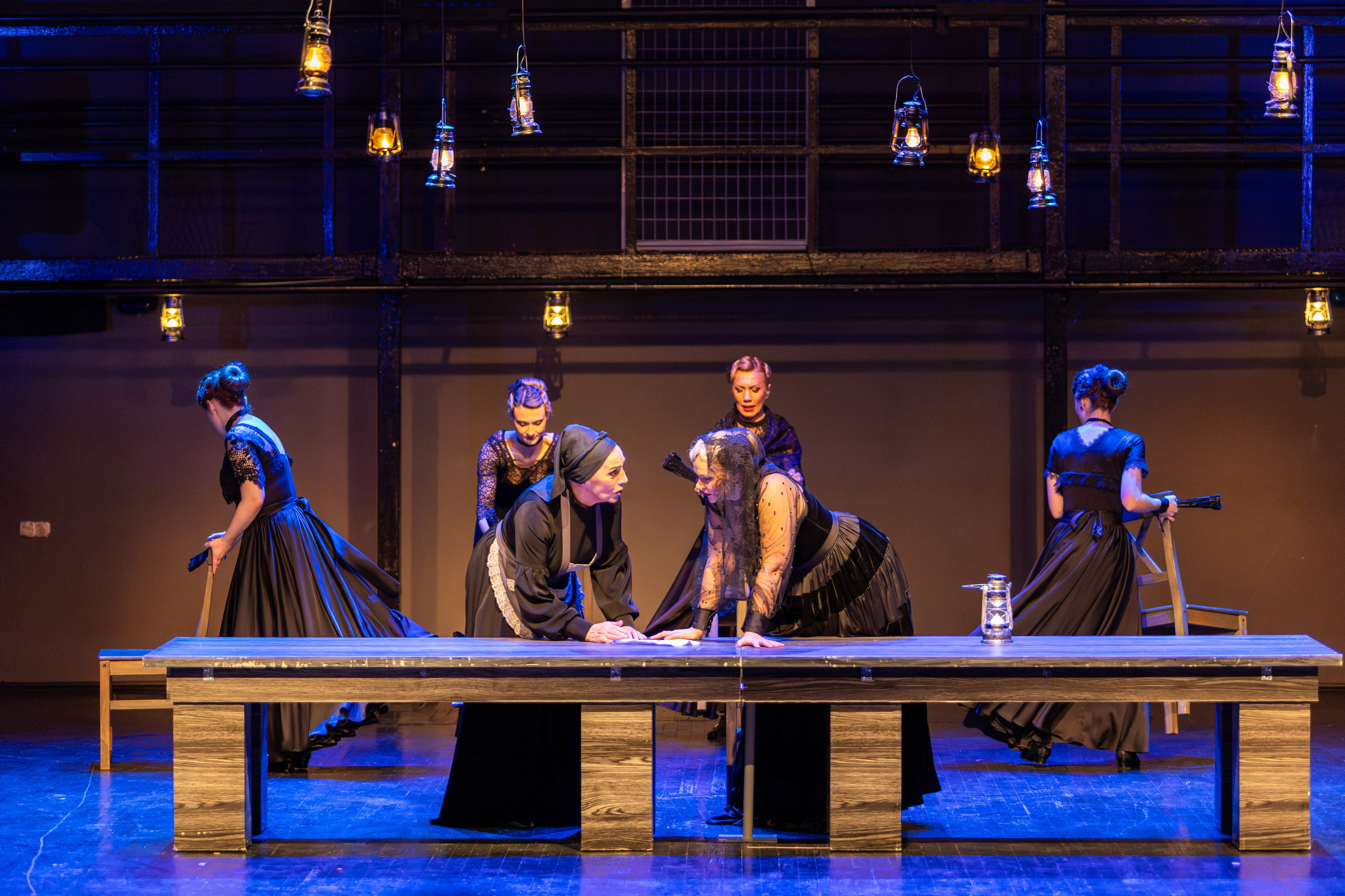 Новый театр «Дом Бернарды Альбы». Профессиональный интерьерный и репортажный фотограф Минск и РБ. Максим Орлов