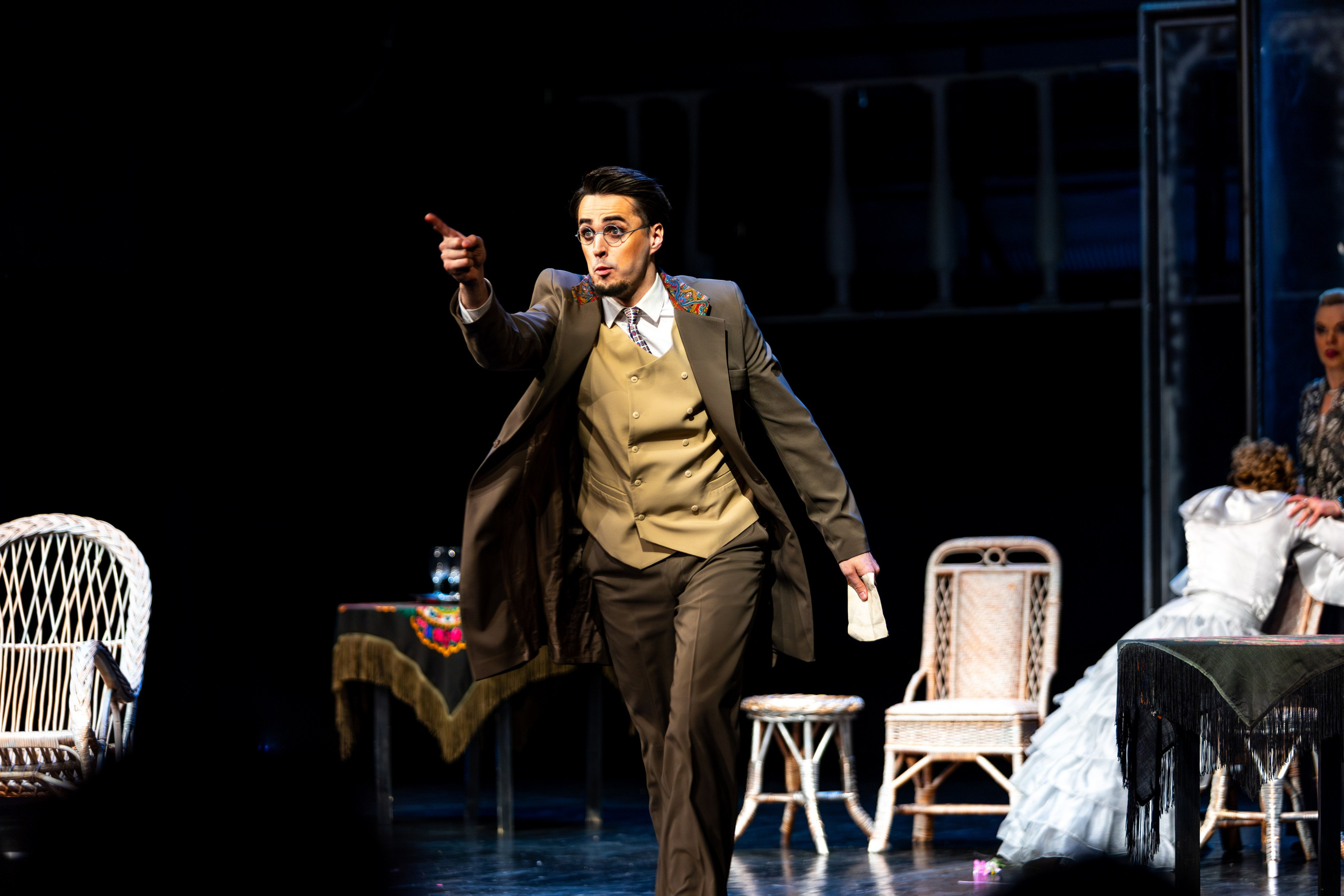 Новый театр «Я вещь». Профессиональный интерьерный и репортажный фотограф Минск и РБ. Максим Орлов