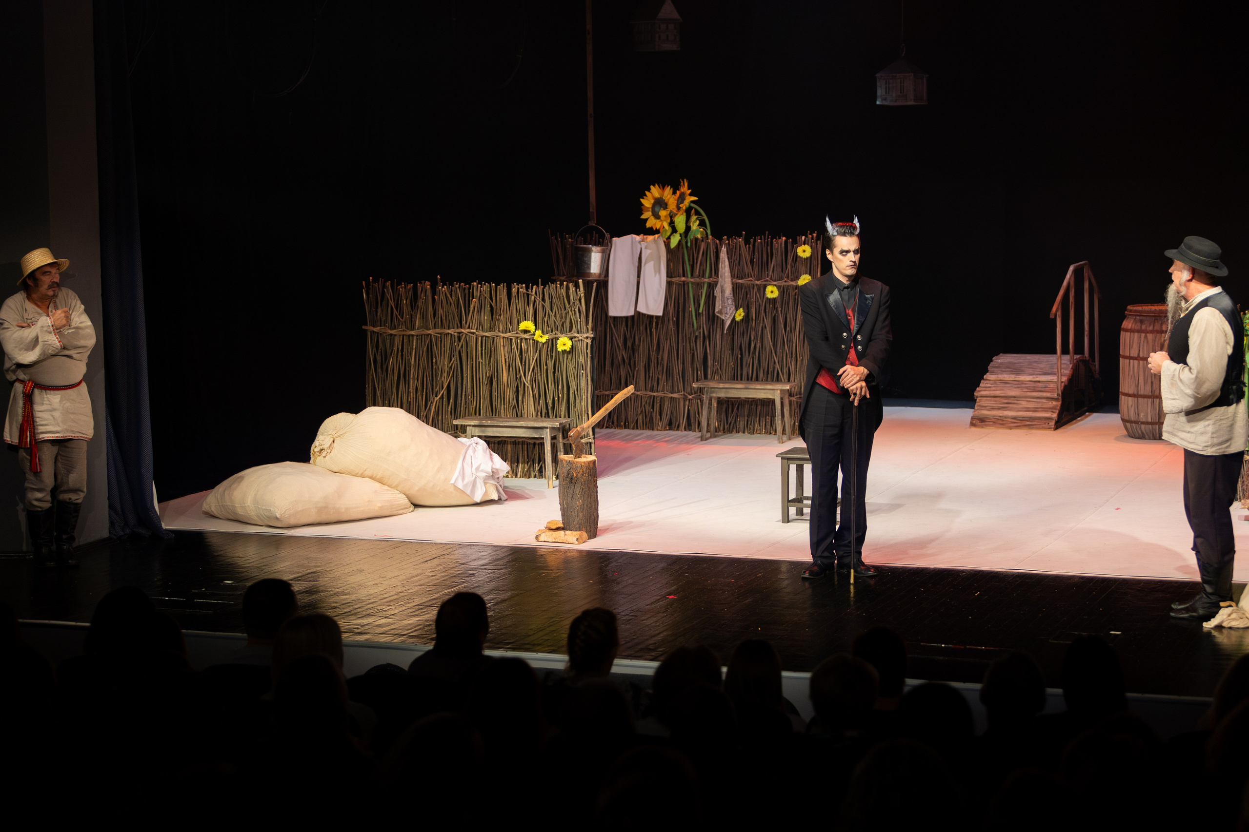 Новый театр «Камедыя». Профессиональный интерьерный и репортажный фотограф Минск и РБ. Максим Орлов