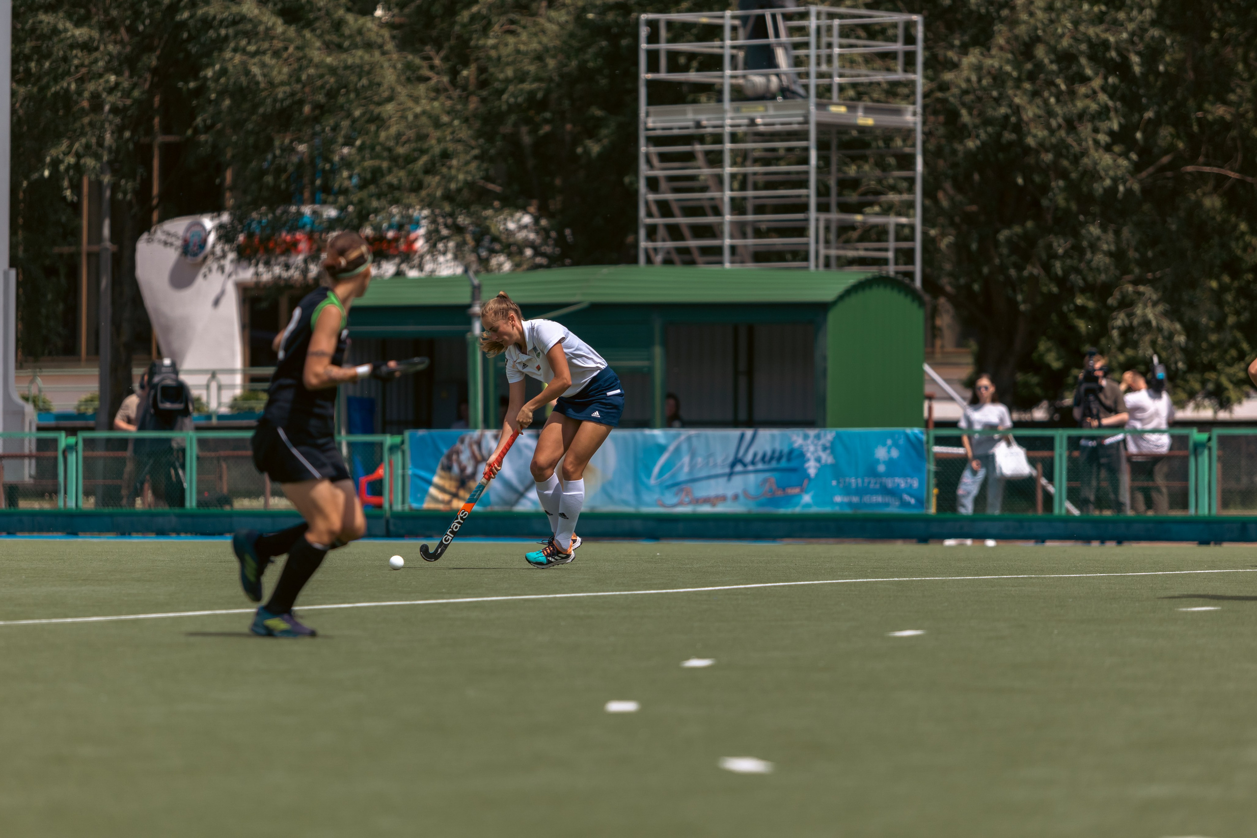 Хоккей на траве. Девушки. Минск — Текстильщик 29.052024. Профессиональный интерьерный и репортажный фотограф Минск и РБ. Максим Орлов