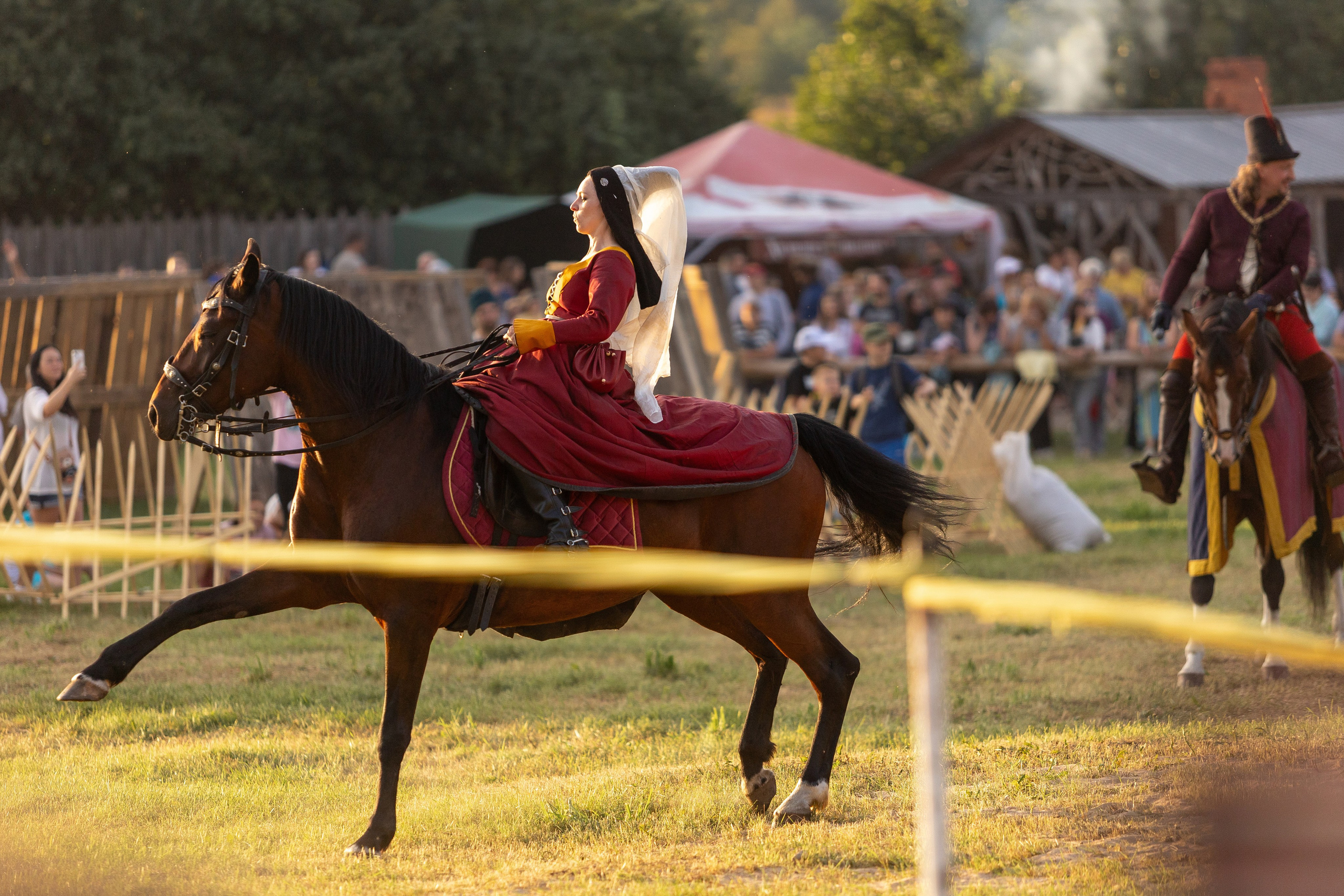 Рыцарский фест. Мстиславль. Профессиональный интерьерный и репортажный фотограф Минск и РБ. Максим Орлов