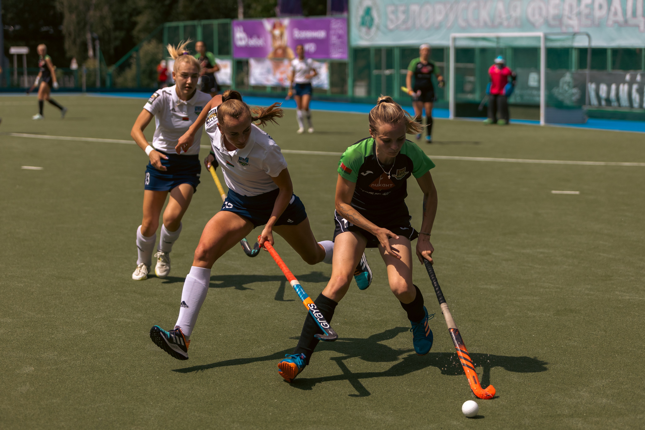 Хоккей на траве. Девушки. Минск — Текстильщик 29.052024. Профессиональный интерьерный и репортажный фотограф Минск и РБ. Максим Орлов