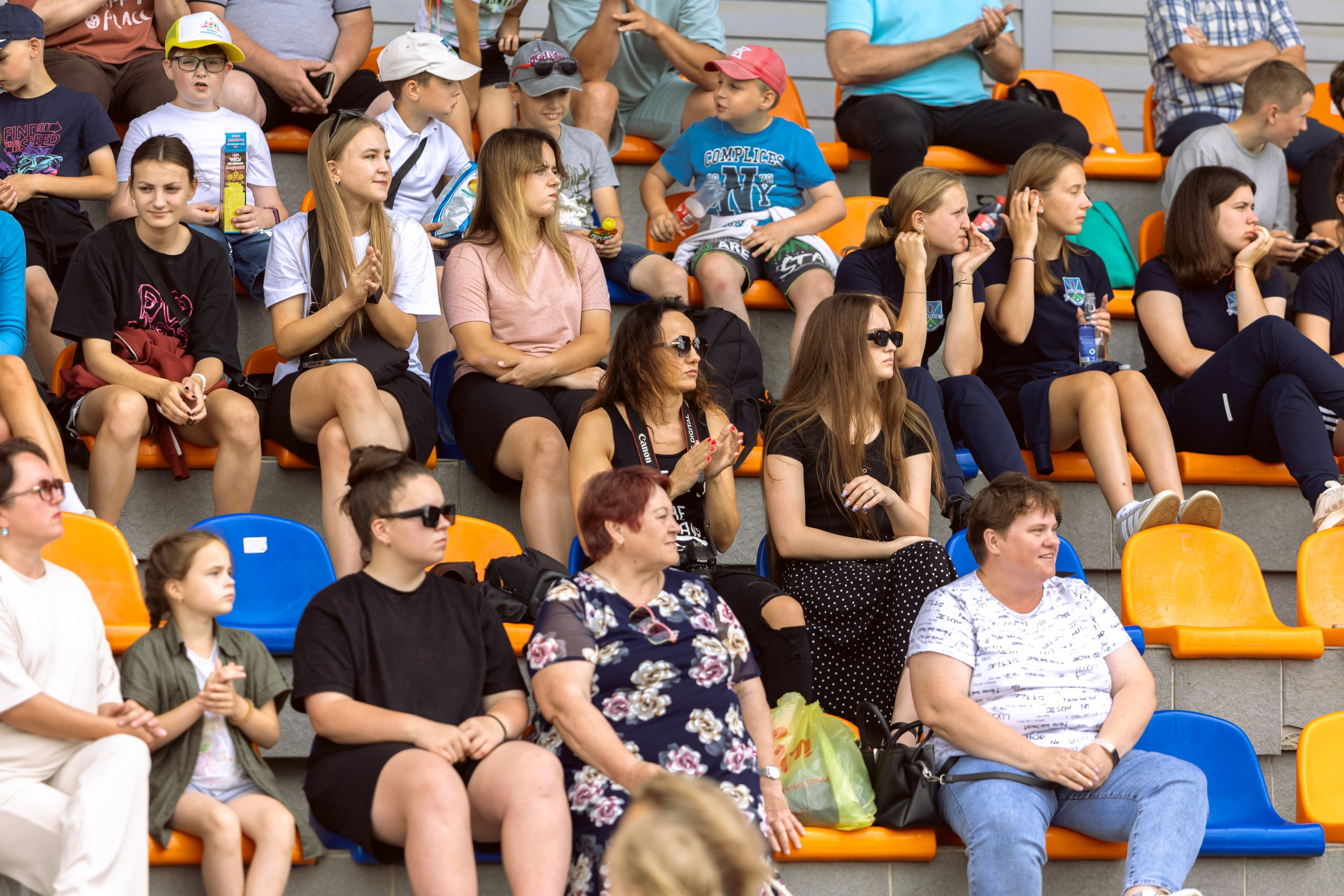 Хоккей на траве. Девушки. Минск — Виктория. 16.06.2024. Профессиональный интерьерный и репортажный фотограф Минск и РБ. Максим Орлов