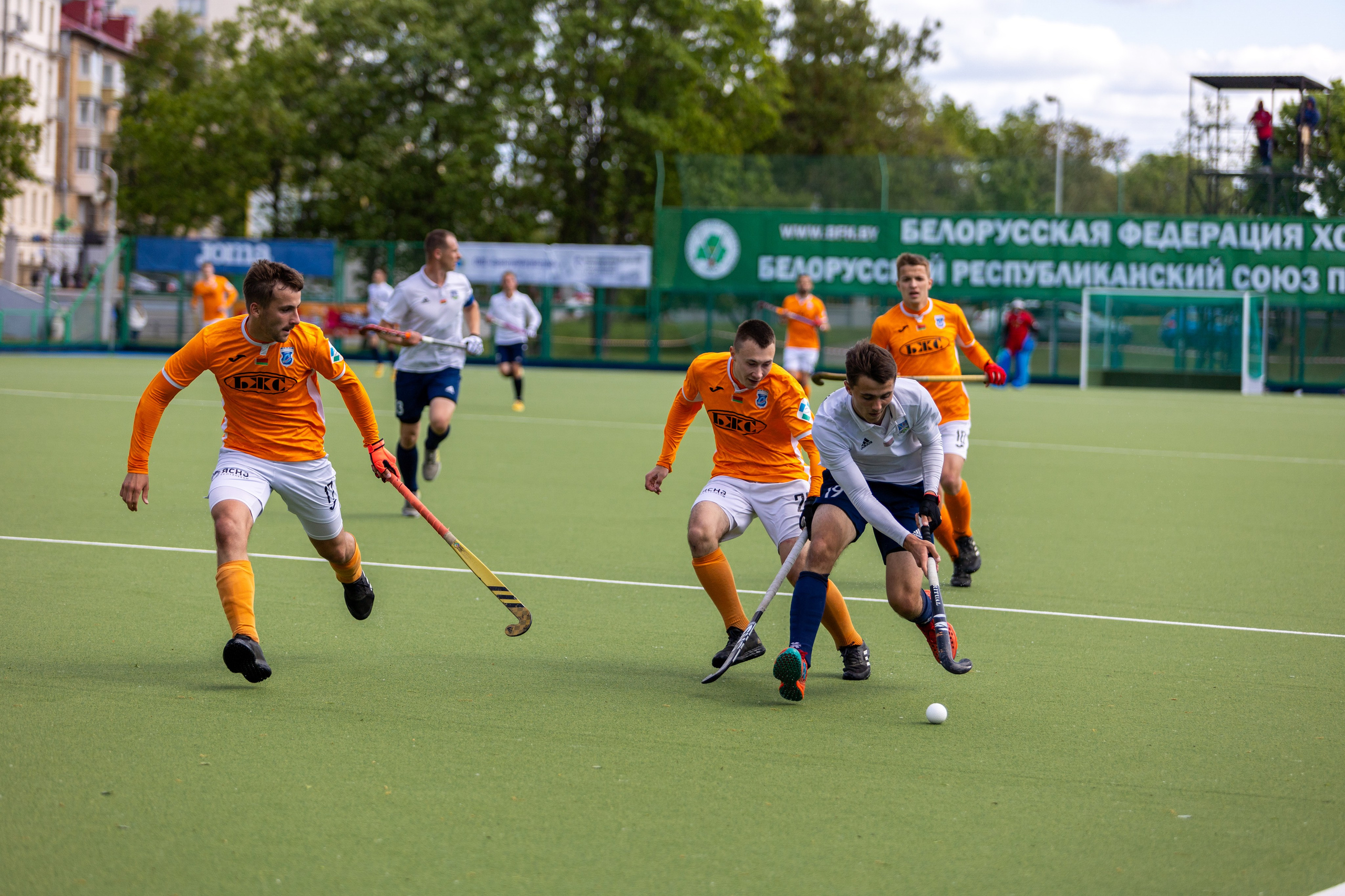 Хоккей на траве. ХК Минск — СК Строитель 11.05.2024. Профессиональный интерьерный и репортажный фотограф Минск и РБ. Максим Орлов