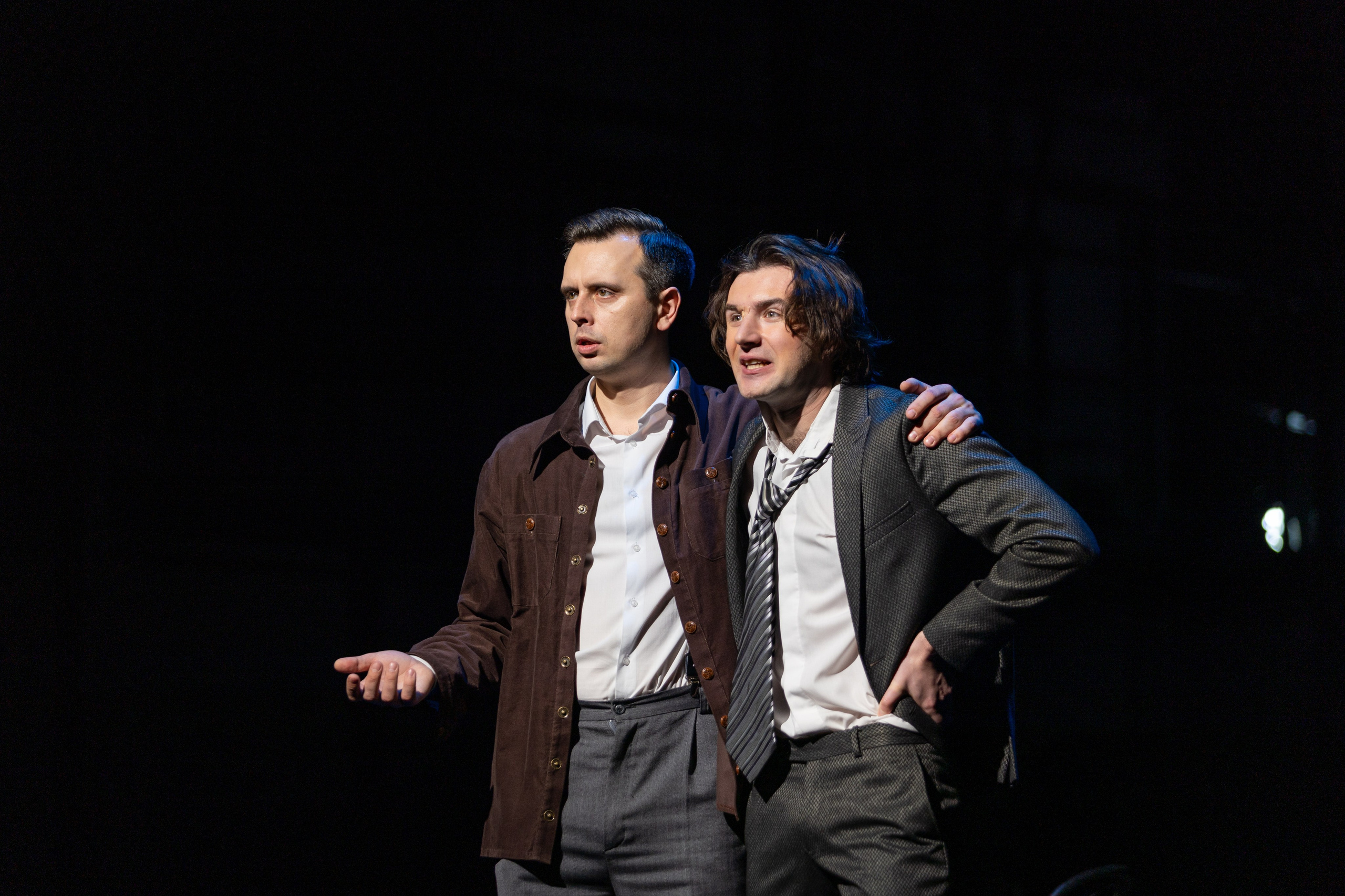 Новый театр «Плачу за любовь». Профессиональный интерьерный и репортажный фотограф Минск и РБ. Максим Орлов