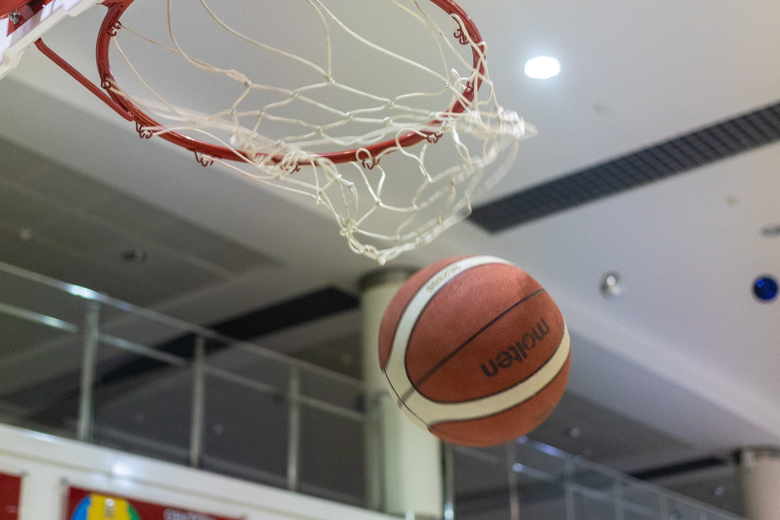 Баскетбол. Лучшие кадры. Минск — Уралмаш 13.02.2024. Профессиональный интерьерный и репортажный фотограф Минск и РБ. Максим Орлов