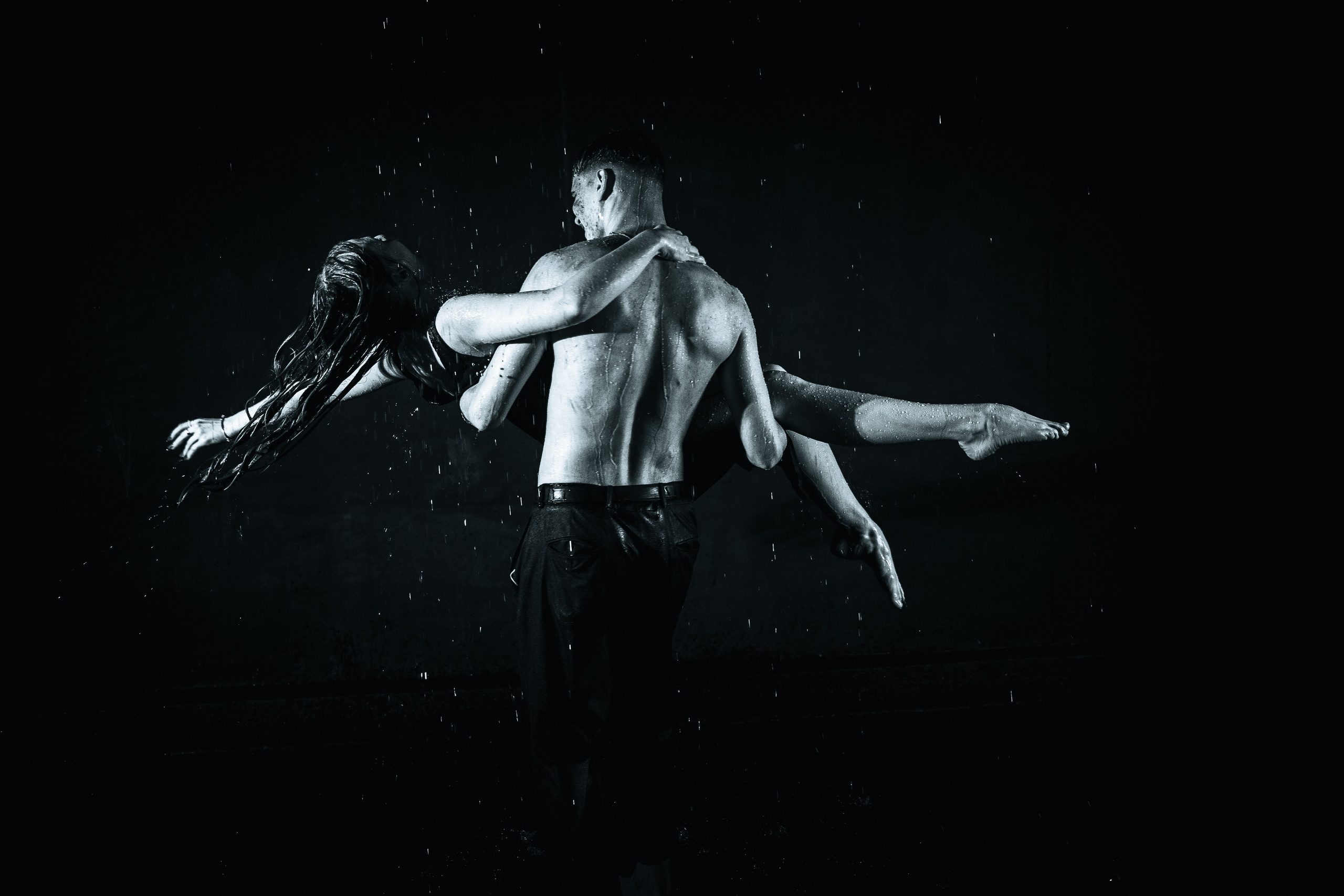 Лав стори в душе двух влюбленных. Профессиональный интерьерный и репортажный фотограф Минск и РБ. Максим Орлов