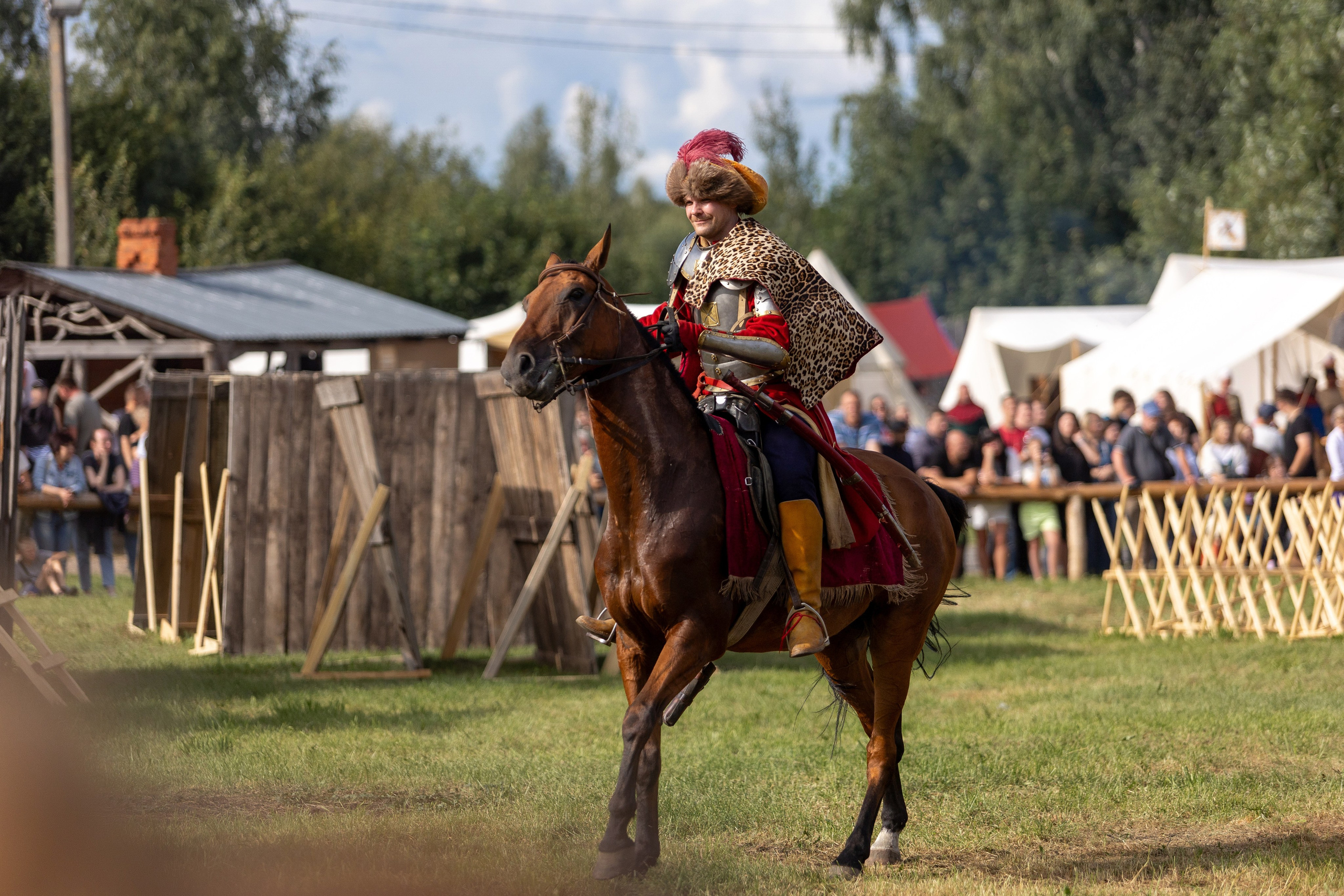 Рыцарский фест. Мстиславль. Профессиональный интерьерный и репортажный фотограф Минск и РБ. Максим Орлов