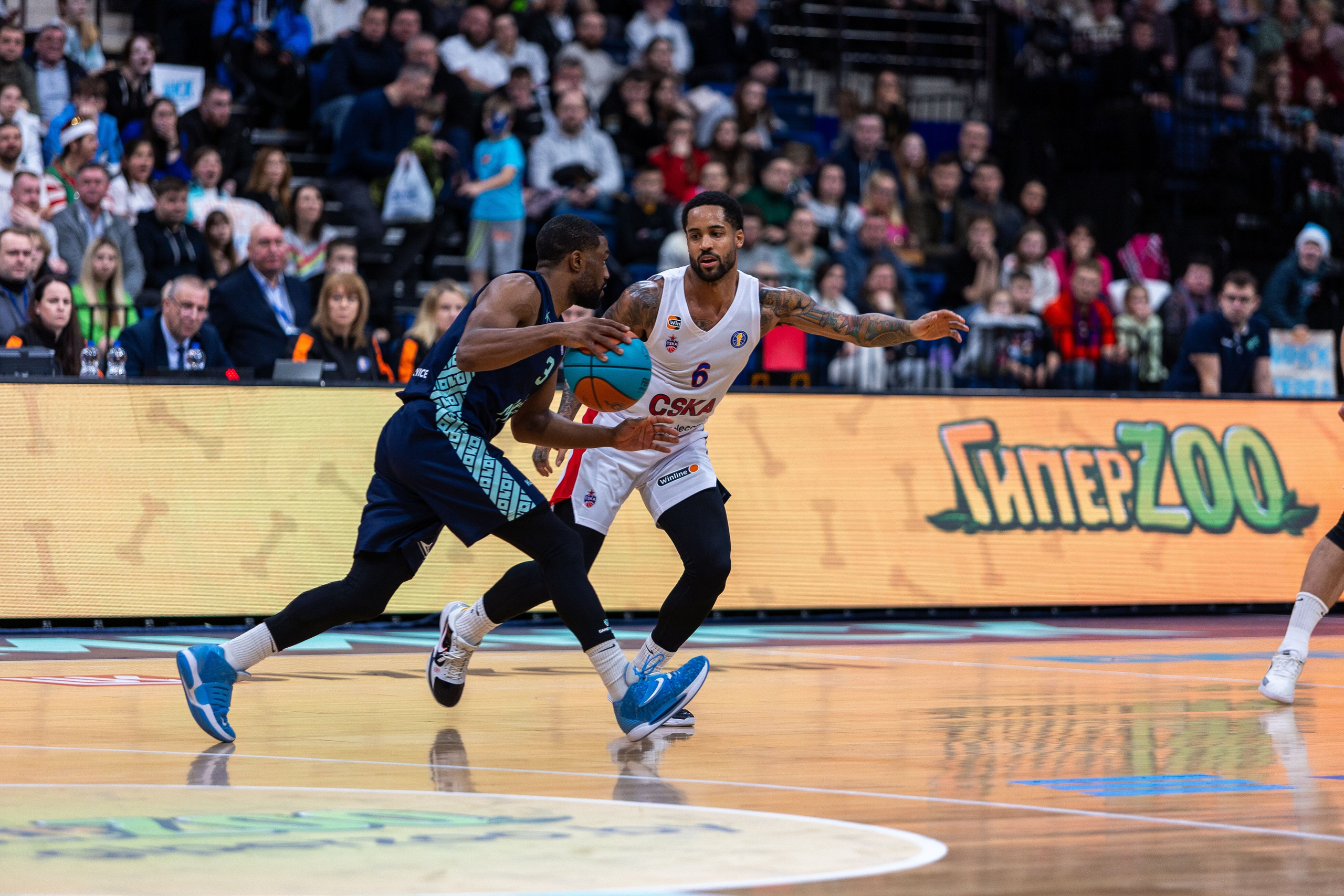 Баскетбол. Минск — ЦСКА. Лучшие кадры. 25.12.2023. Профессиональный интерьерный и репортажный фотограф Минск и РБ. Максим Орлов