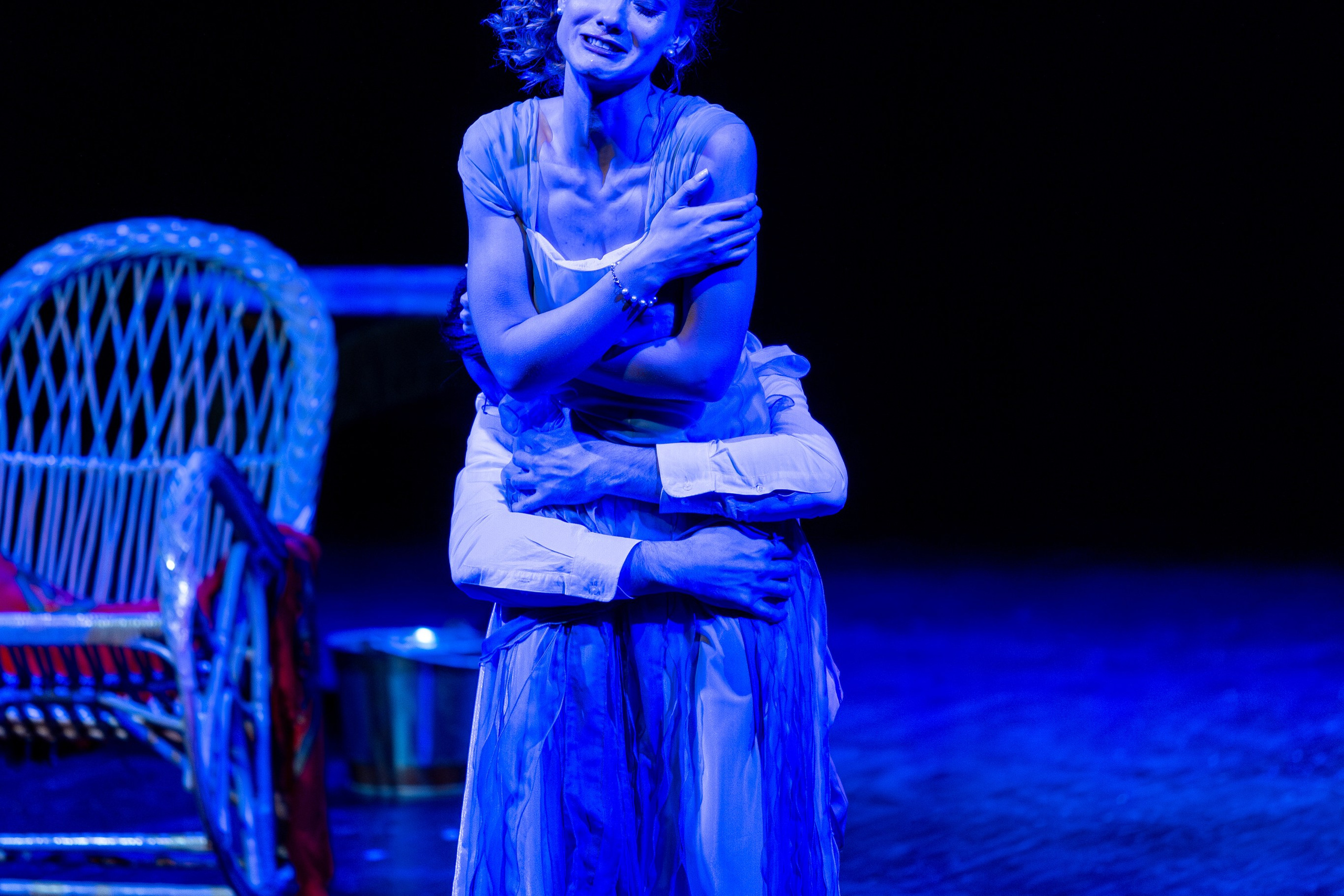 Новый театр «Я вещь». Профессиональный интерьерный и репортажный фотограф Минск и РБ. Максим Орлов