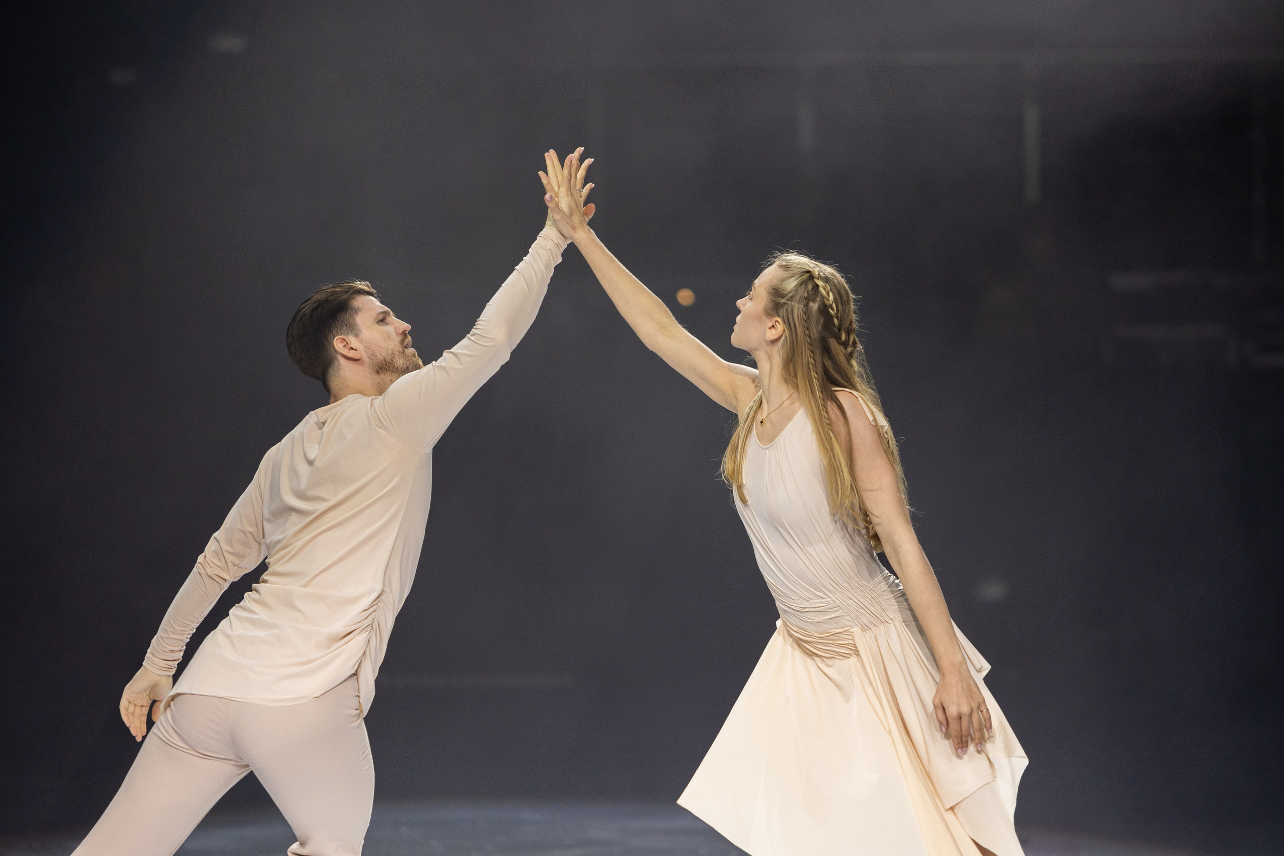 Ледовое шоу Ильи Авербуха 30.03.2024. Профессиональный интерьерный и репортажный фотограф Минск и РБ. Максим Орлов