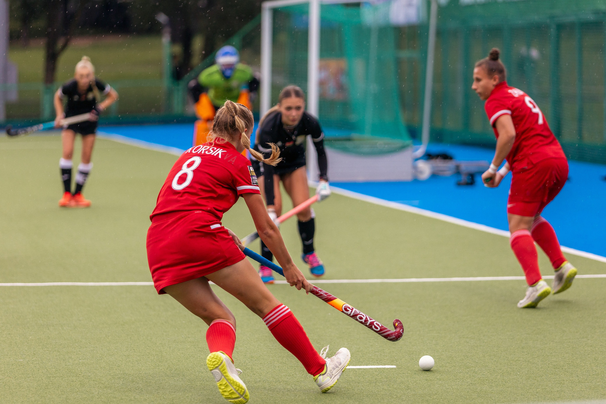 Хоккей на траве. Девушки. ХК Минск — ХК Виктория (Смолевичи) 10.06.2024. Профессиональный интерьерный и репортажный фотограф Минск и РБ. Максим Орлов