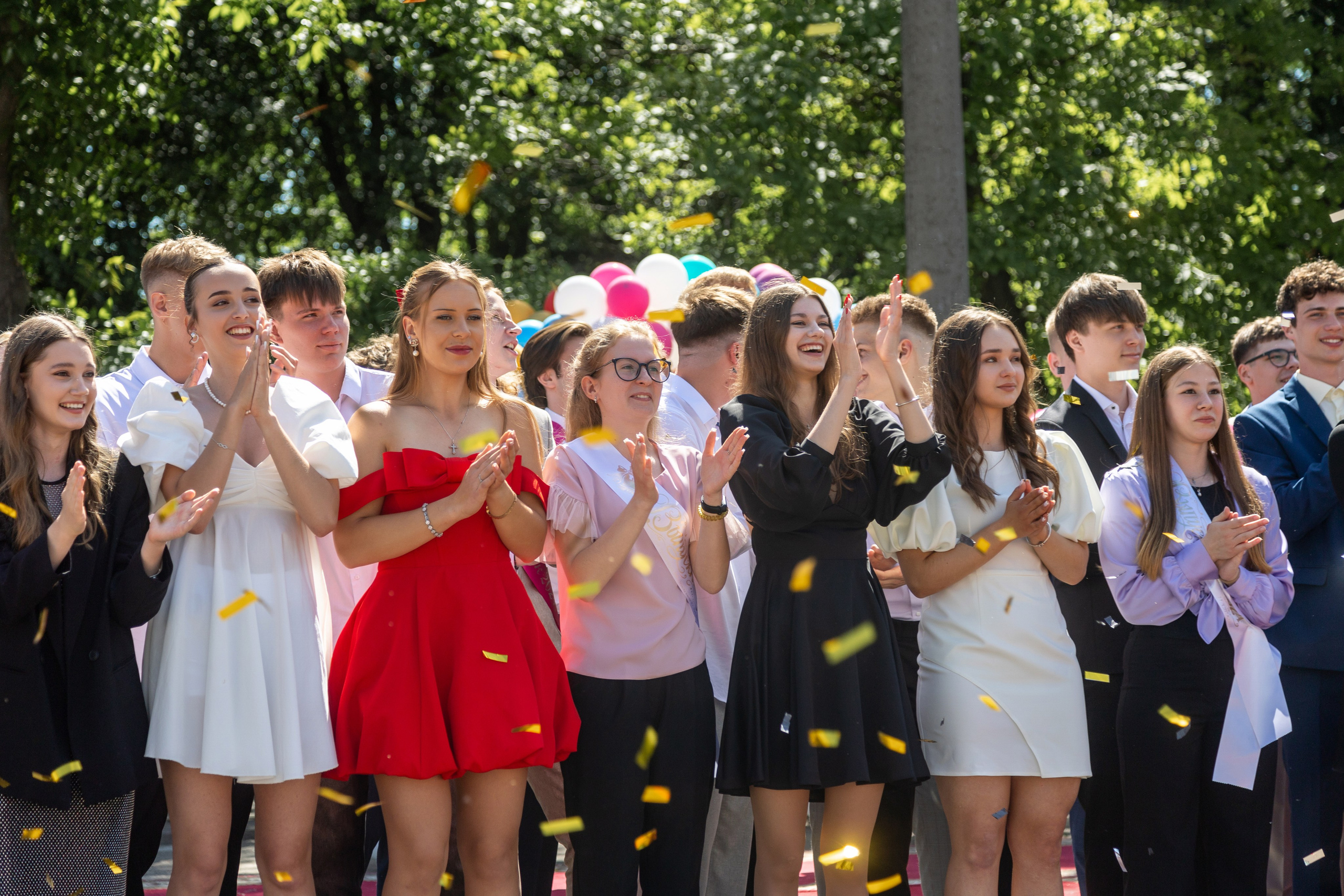 Школа 47. Последний звонок. Профессиональный интерьерный и репортажный фотограф Минск и РБ. Максим Орлов