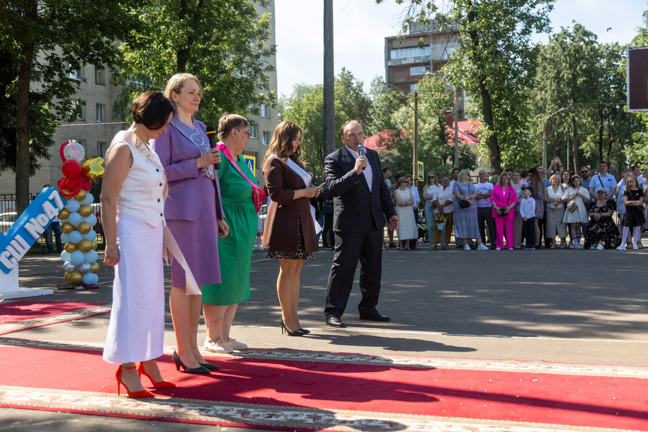 Школа 47. Последний звонок. Профессиональный интерьерный и репортажный фотограф Минск и РБ. Максим Орлов