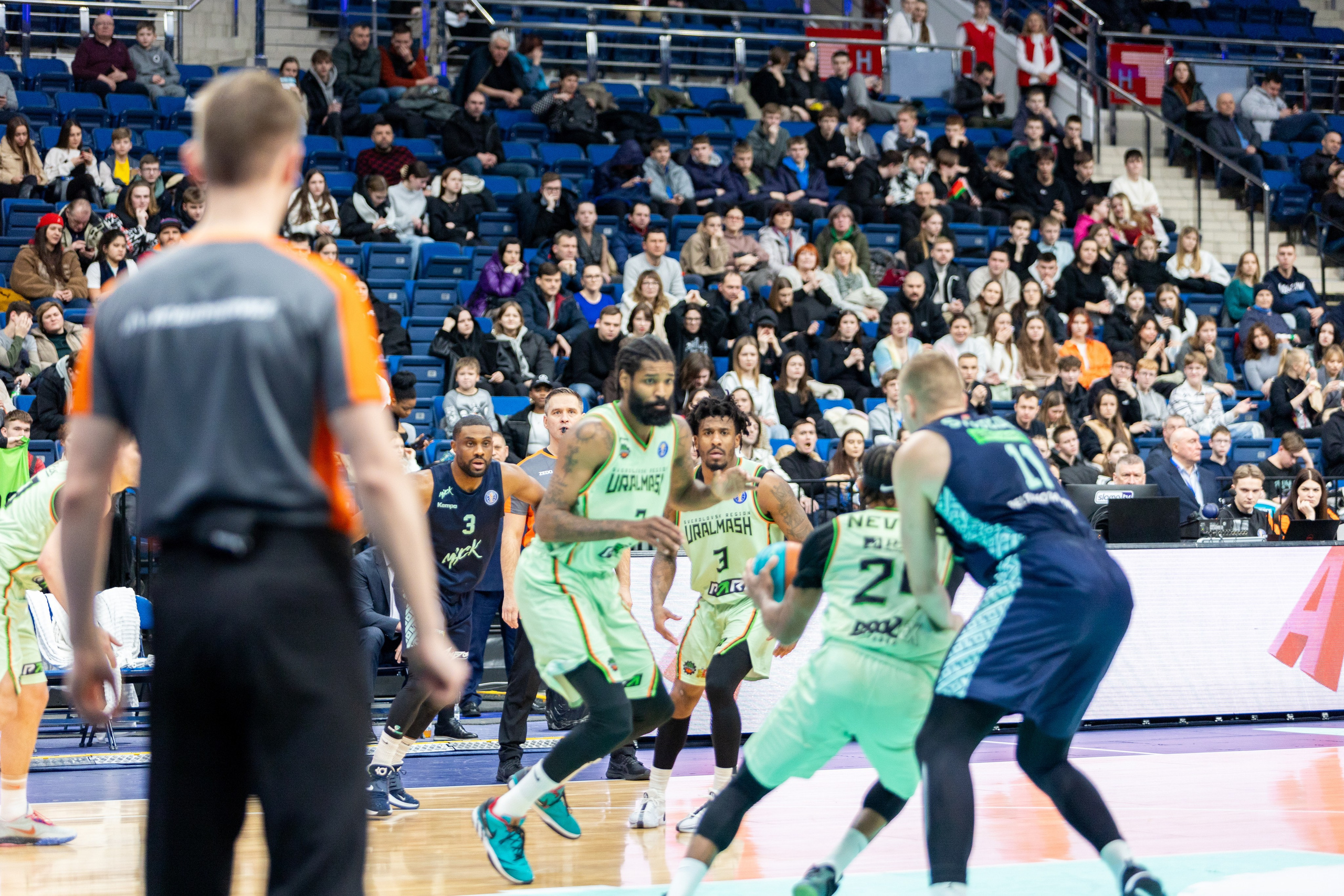 Баскетбол. Лучшие кадры. Минск — Уралмаш 13.02.2024. Профессиональный интерьерный и репортажный фотограф Минск и РБ. Максим Орлов