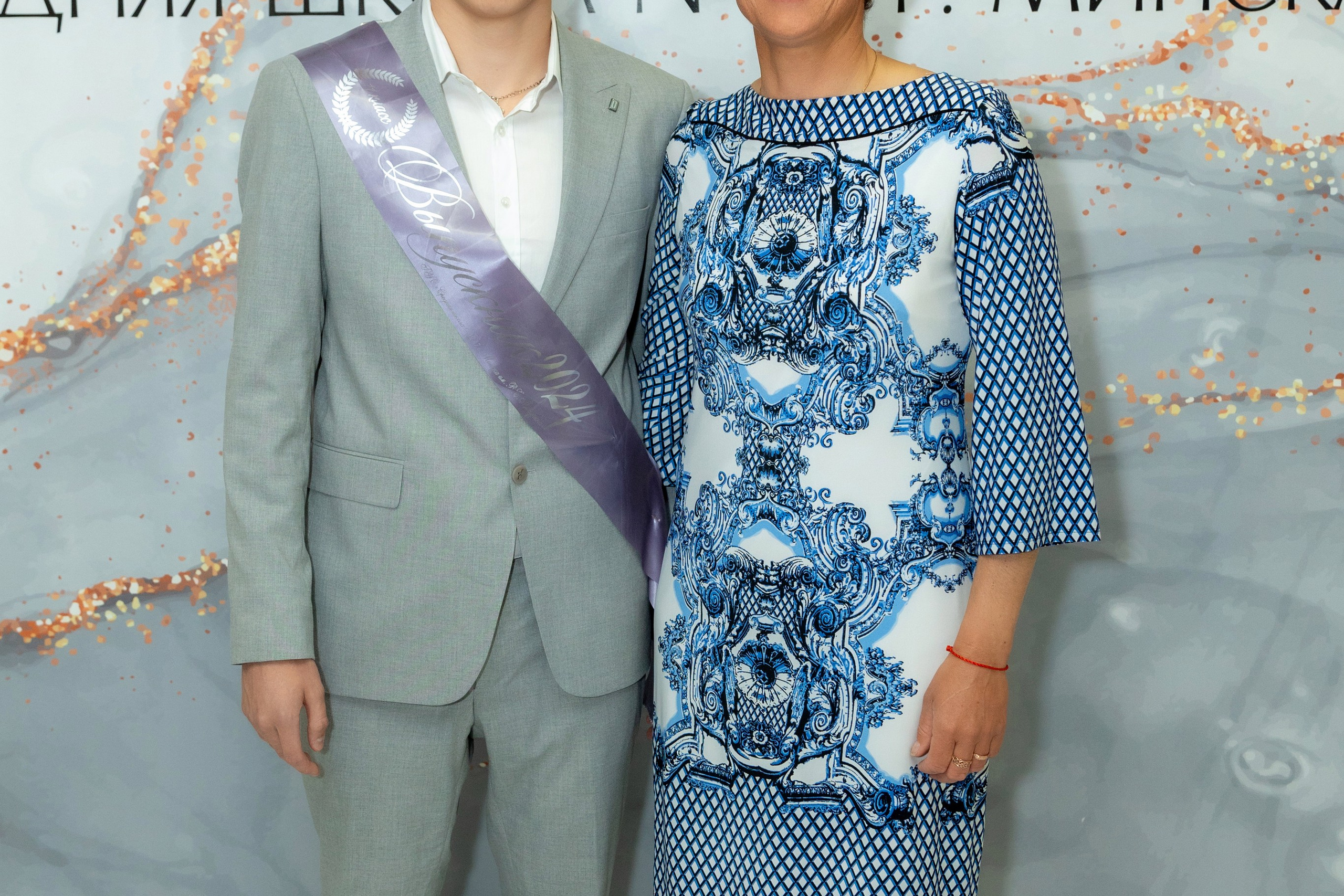 Вручение дипломов. 47 школа. Профессиональный интерьерный и репортажный фотограф Минск и РБ. Максим Орлов