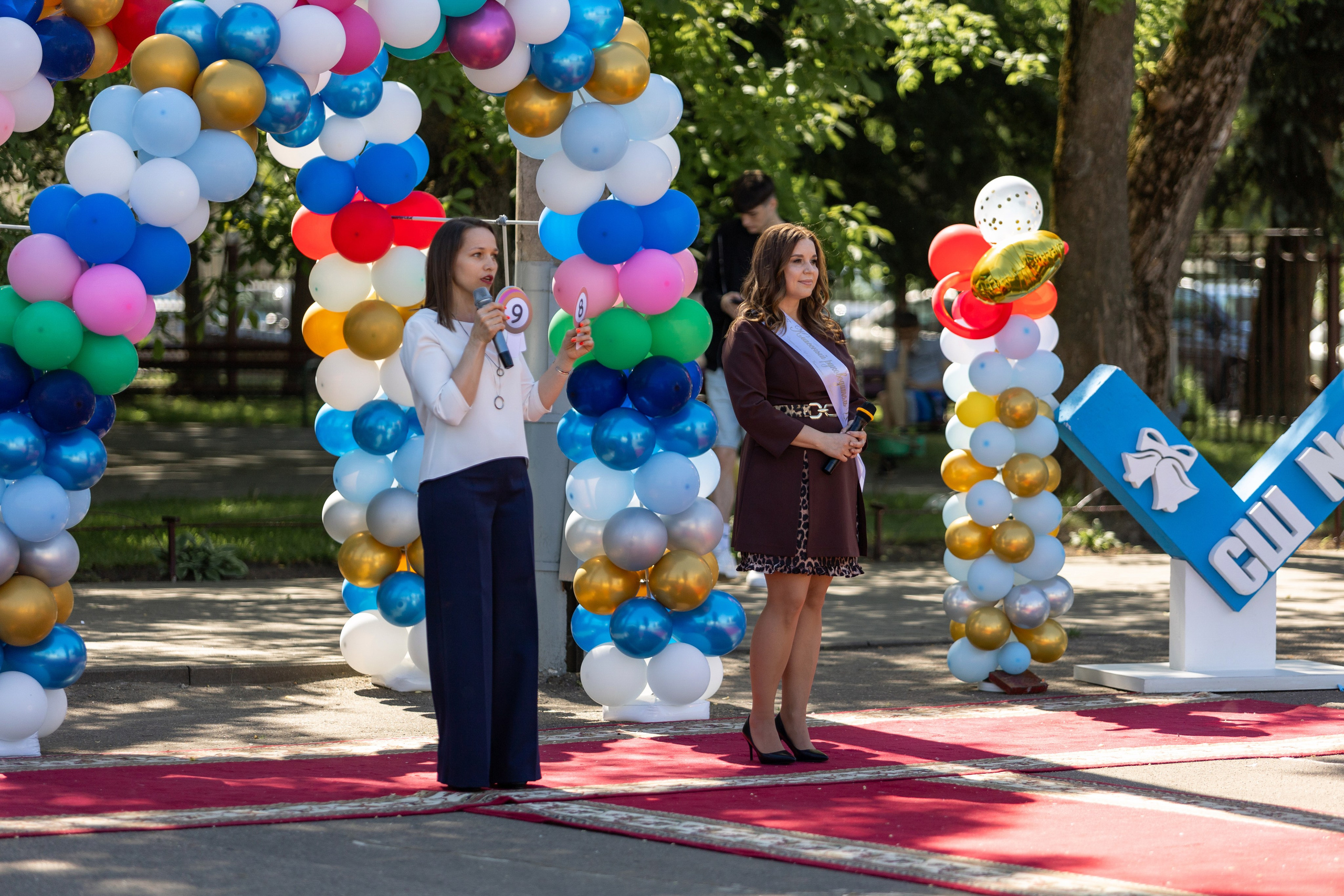 Школа 47. Последний звонок. Профессиональный интерьерный и репортажный фотограф Минск и РБ. Максим Орлов