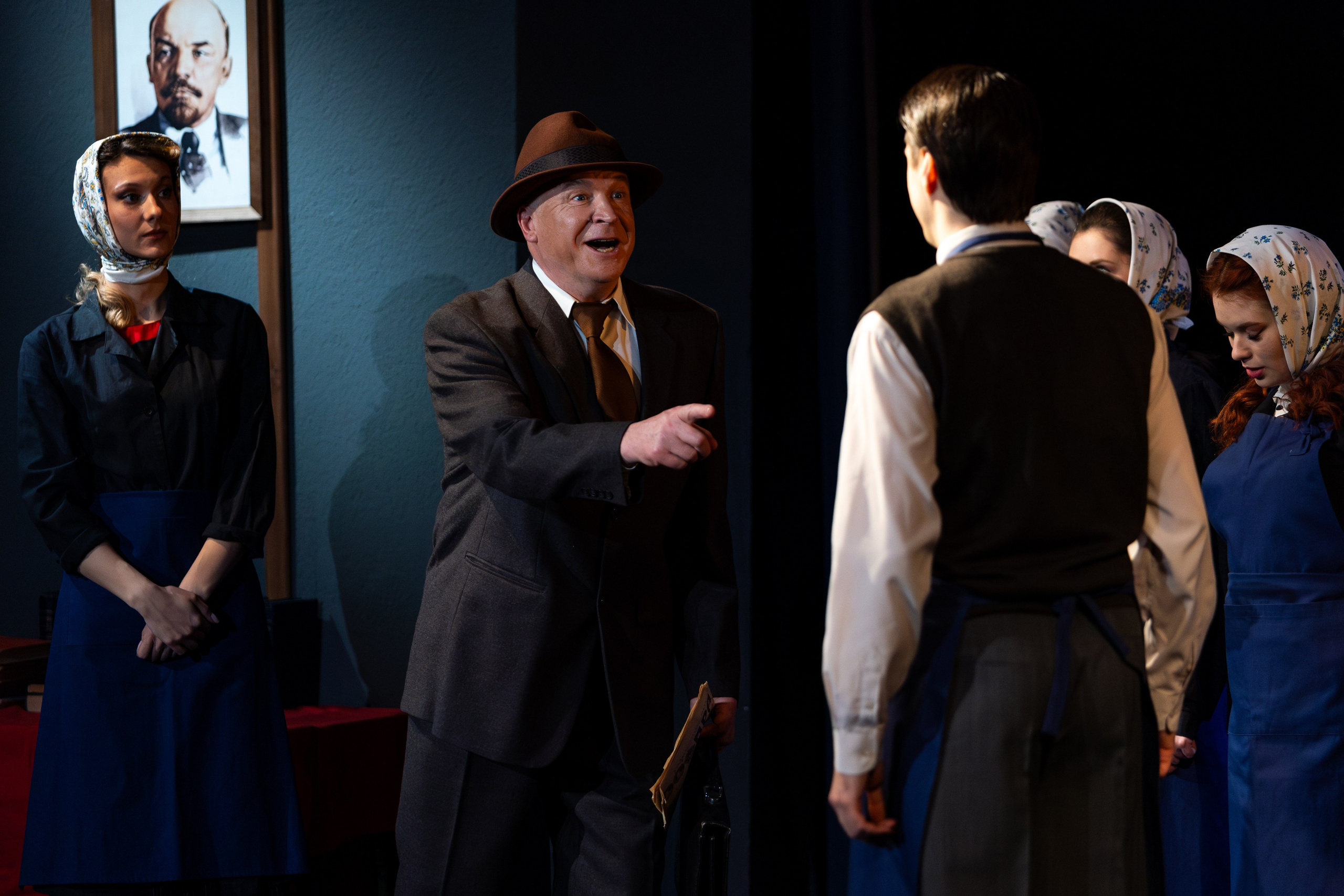 Новый театр «Фабричная девчонка». Профессиональный интерьерный и репортажный фотограф Минск и РБ. Максим Орлов