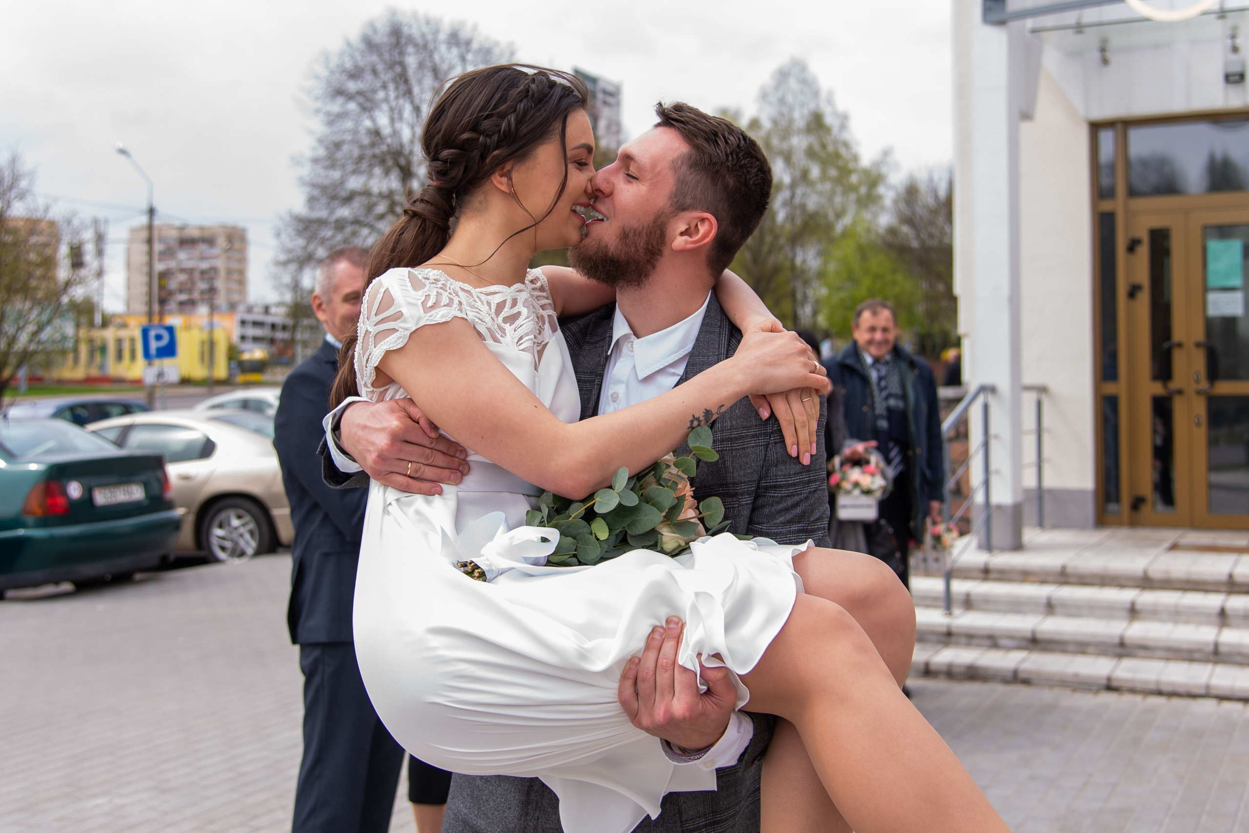 Роспись и прогулка Ростислава и Анастасии. Профессиональный интерьерный и репортажный фотограф Минск и РБ. Максим Орлов